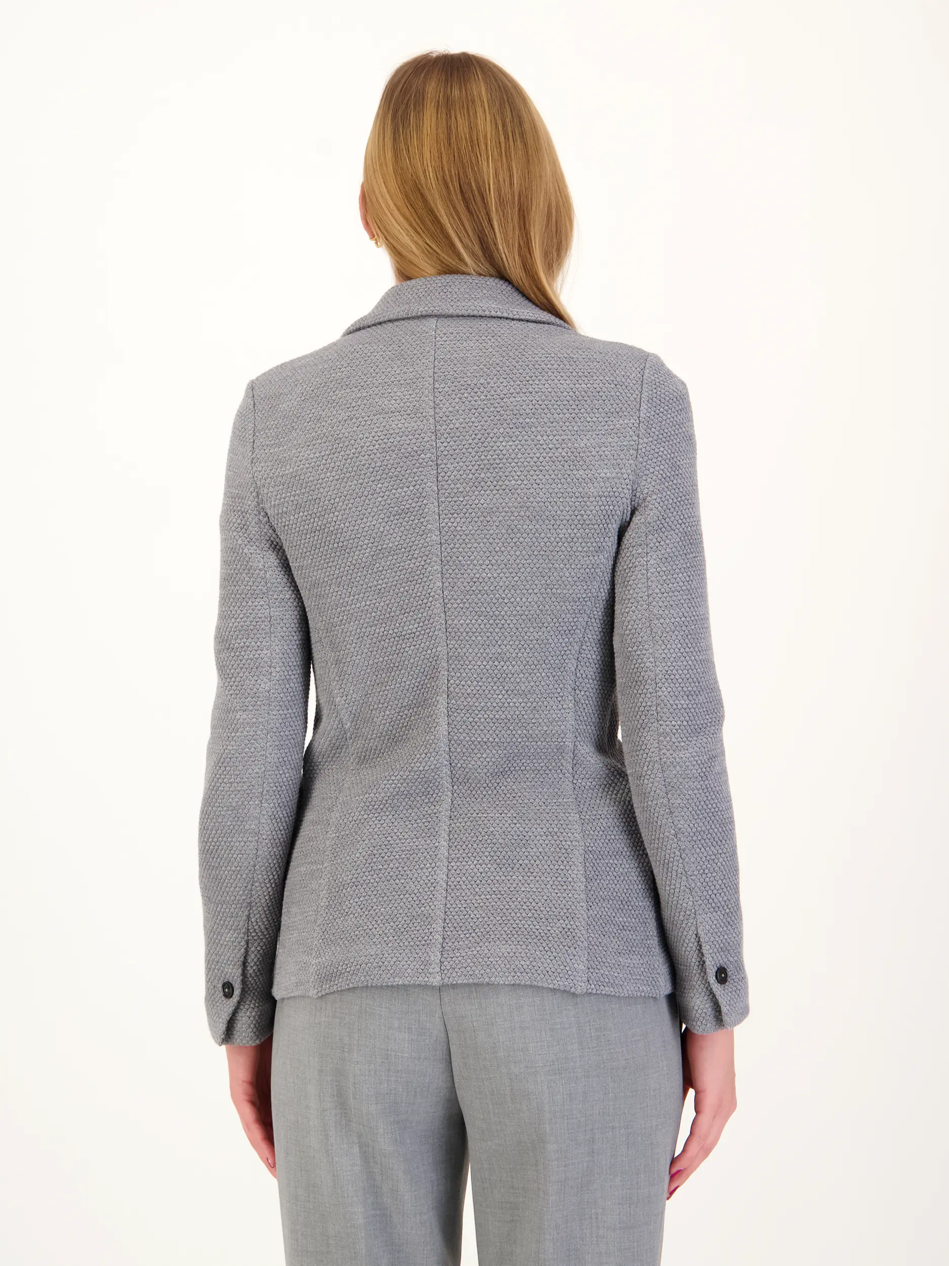 Strukturierter Blazer aus Schurwolle - Artikel Rückseite getragen von einem Modell - Farbe: Grau