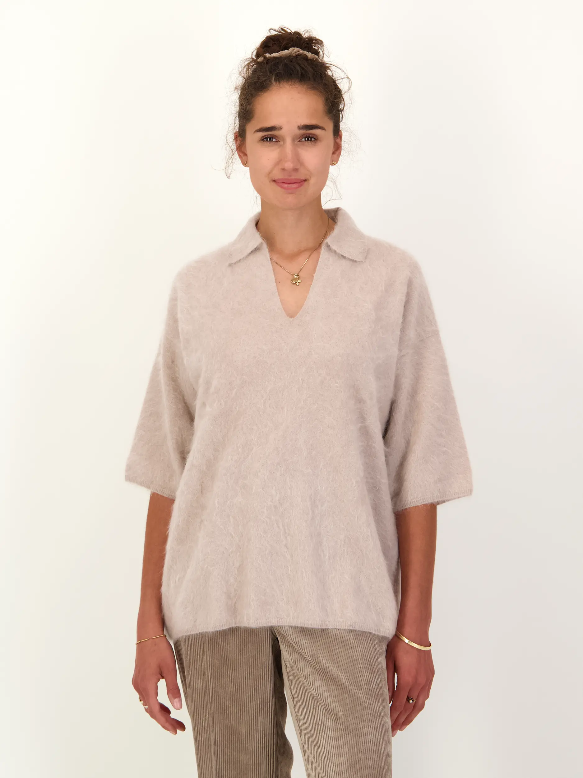 Pullover aus Kaschmir 3/4-Arm - Artikel Vorderseite getragen von einem Modell