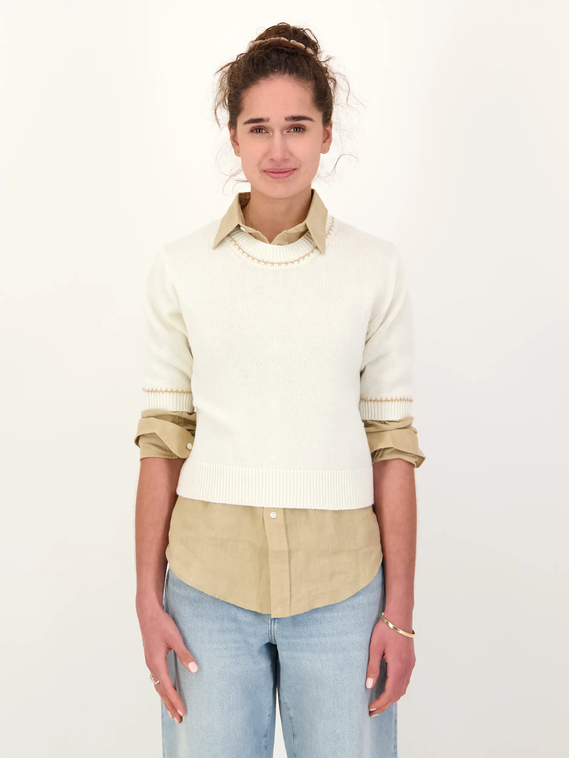 Pullover aus Wolle 3/4-Arm - Artikel Vorderseite getragen von einem Modell - Farbe: Creme