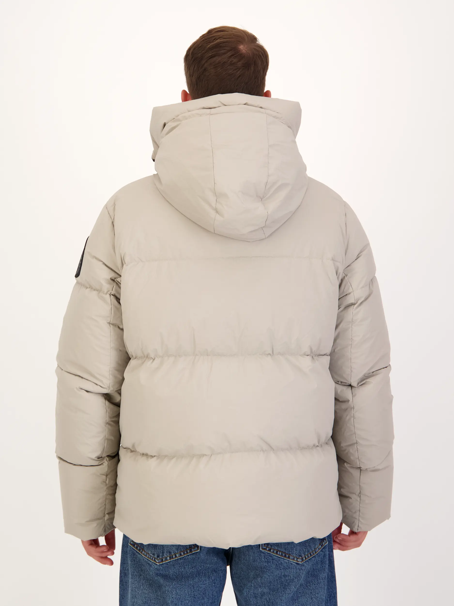 Daunenjacke 'Croftonpuffer' - Artikel Rückseite getragen von einem Modell - Farbe: Braun