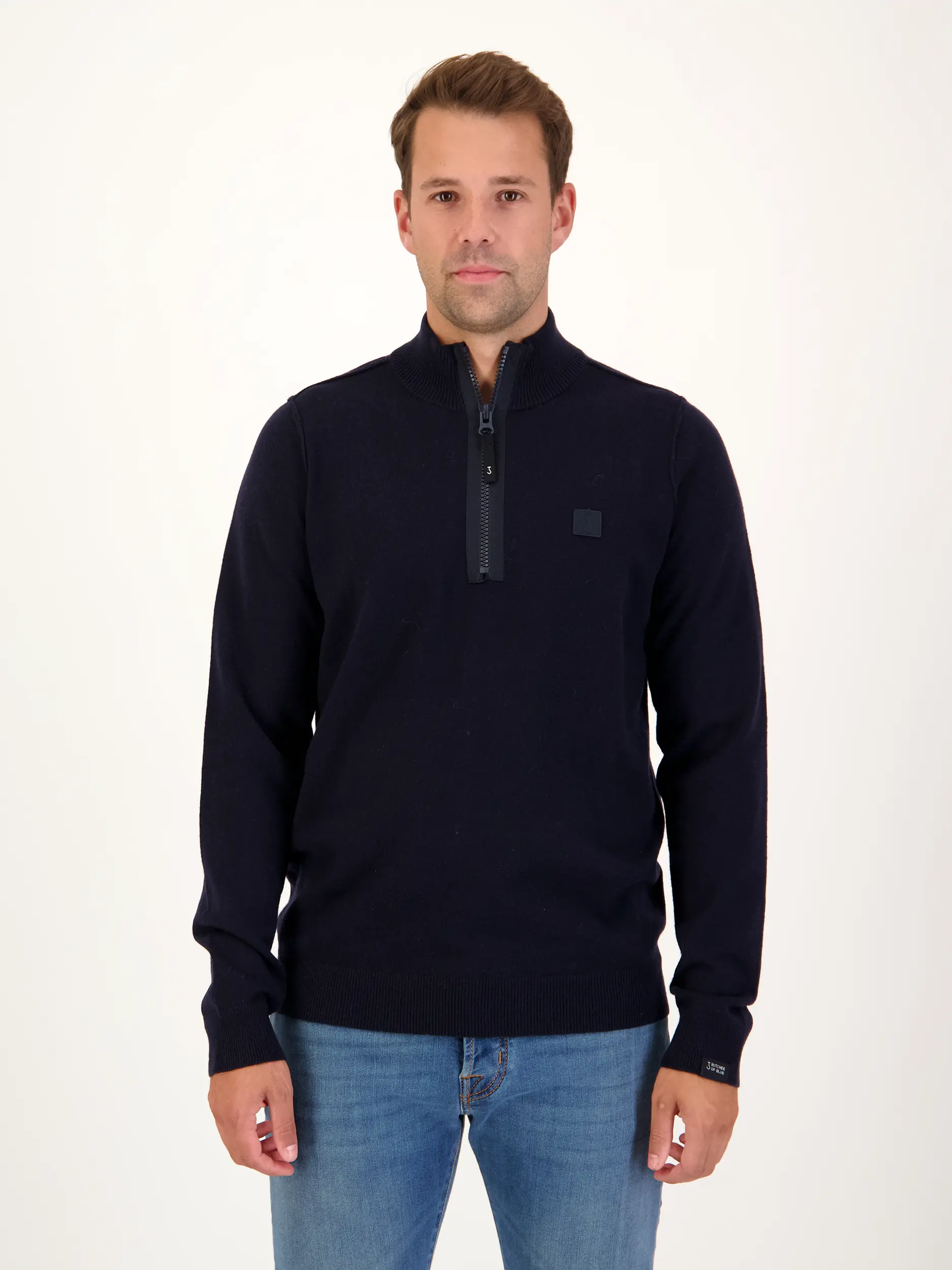 Pullover 'Clifden' aus Woll-Mix langarm - Artikel Vorderseite getragen von einem Modell - Farbe: Blau