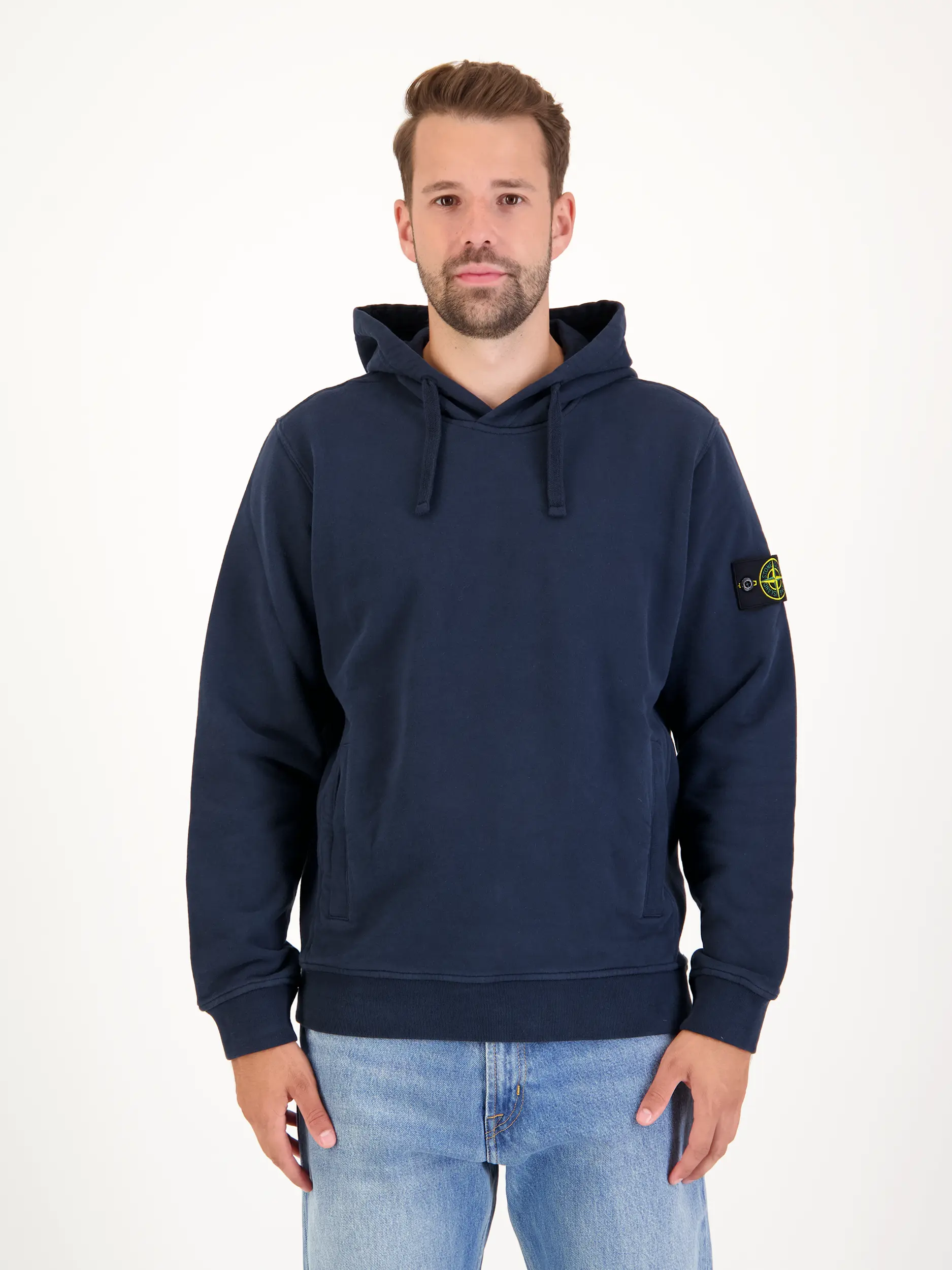 Sweatshirt - Artikel Vorderseite getragen von einem Modell - Farbe: Blau