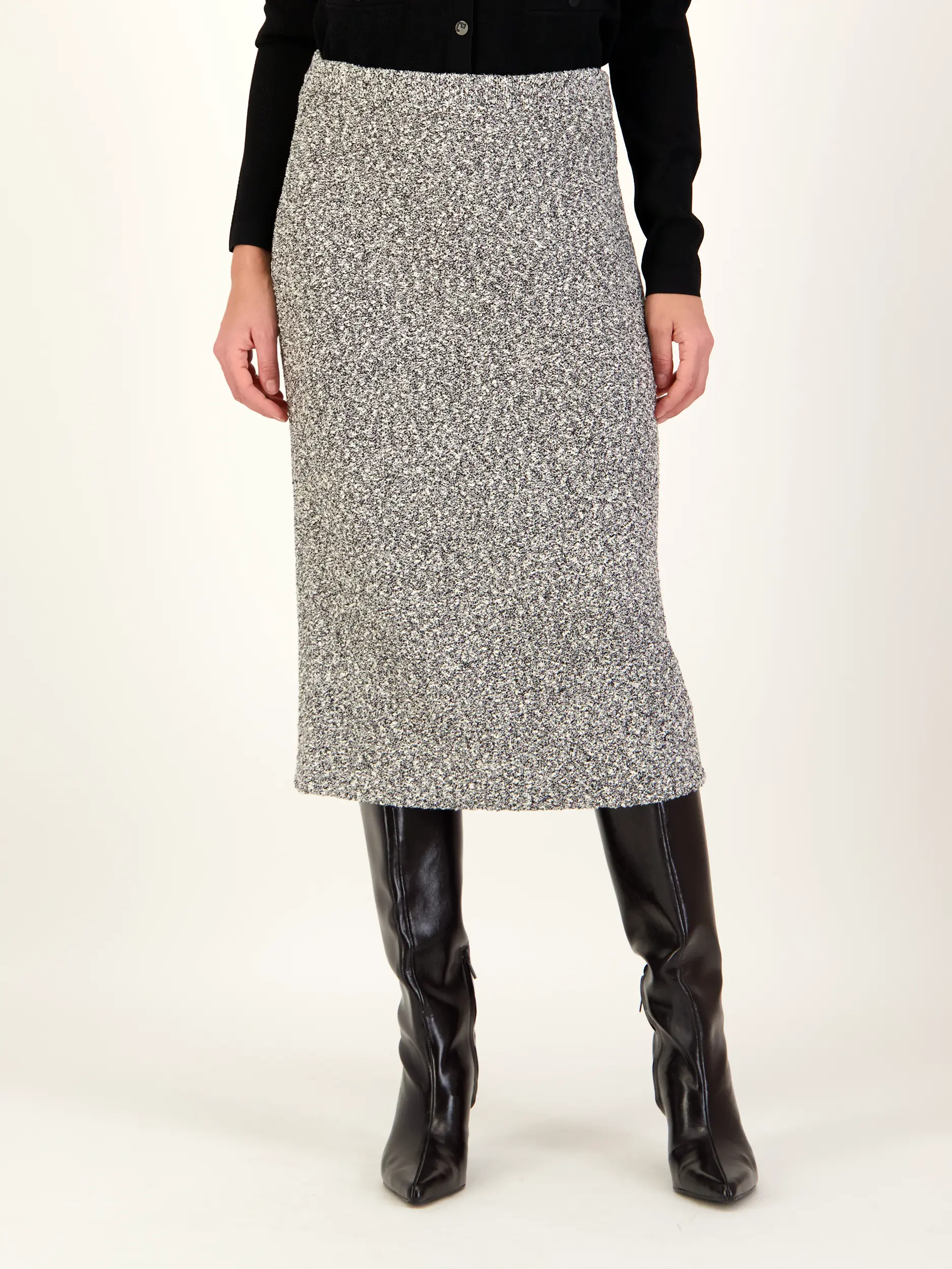 Midirock 'Tweed Skirt' aus Tweed - Artikel Vorderseite getragen von einem Modell