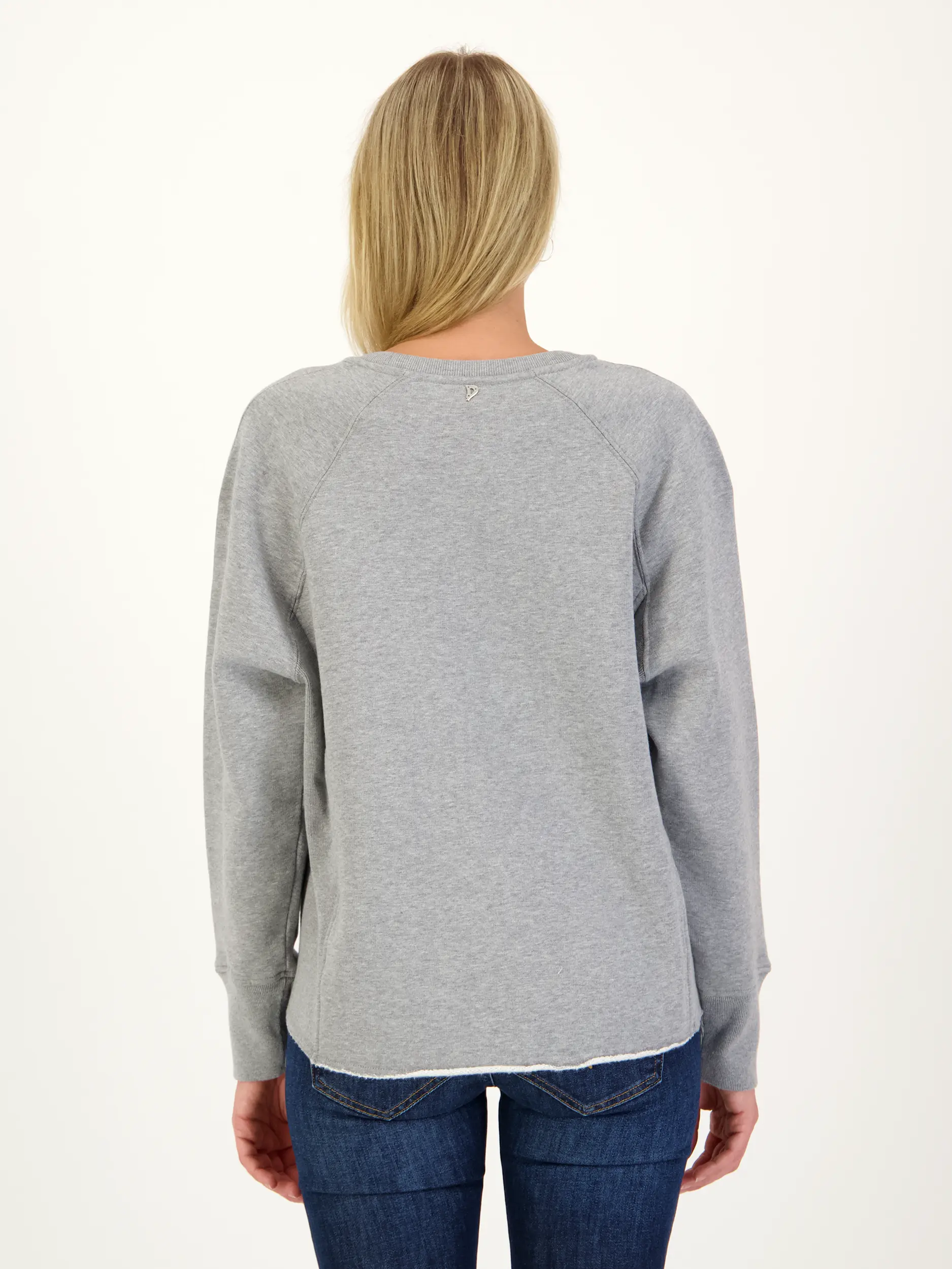 Sweatshirt - Artikel Rückseite getragen von einem Modell