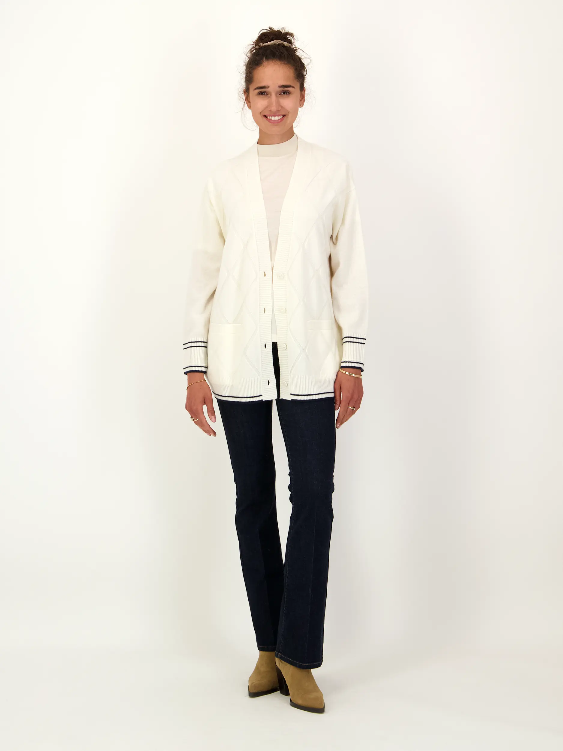 T-Shirt 'Willow' aus Wolle 3/4-Arm - Artikel Teil eines Outfits getragen von einem Modell - Farbe: Creme