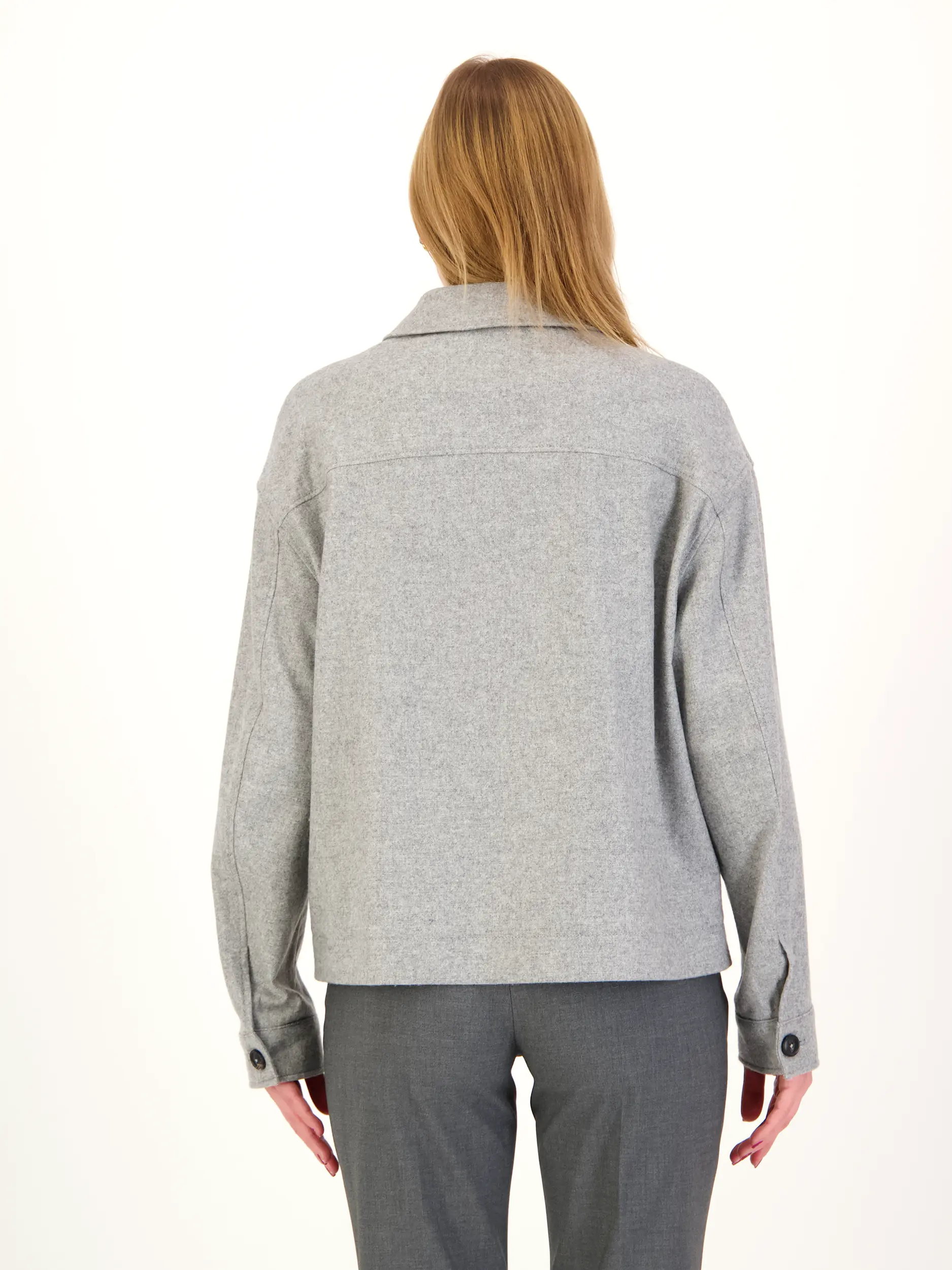 Jacke aus Woll-Mix - Artikel Rückseite getragen von einem Modell - Farbe: Grau