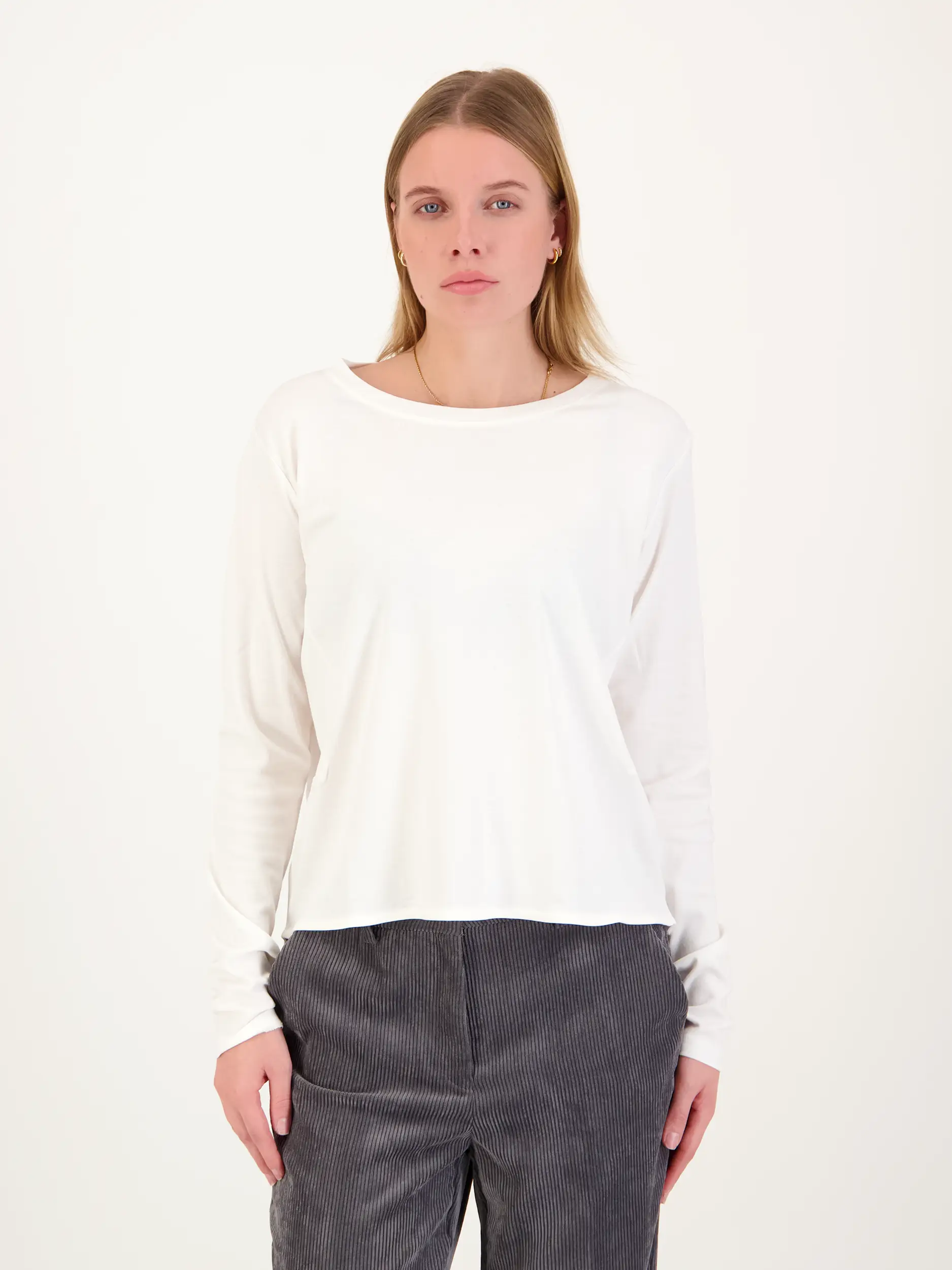 Langarmshirt  - Artikel Vorderseite getragen von einem Modell - Farbe: Creme