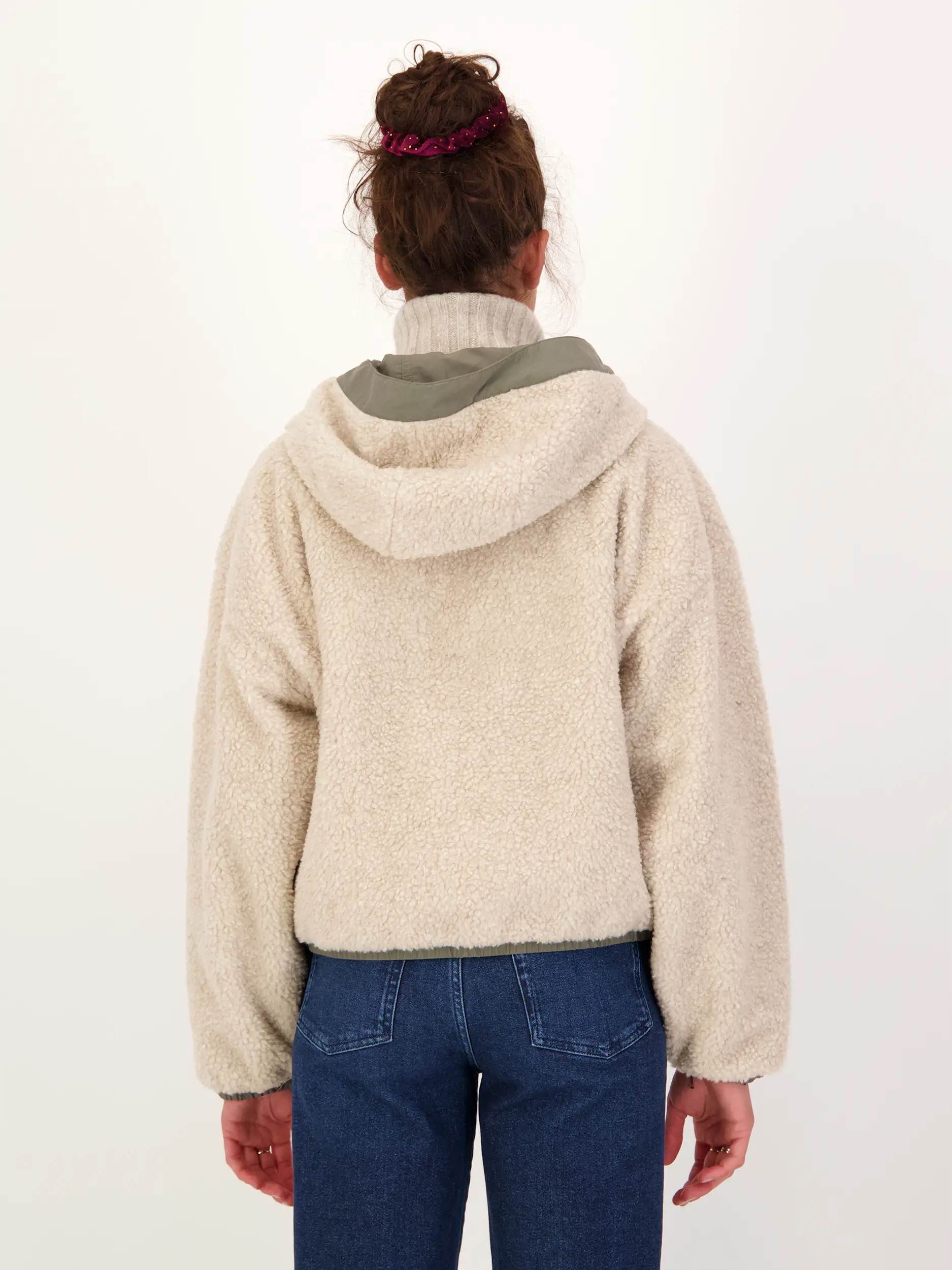 Wolljacke 'Alberni' - Artikel Rückseite getragen von einem Modell - Farbe: Grau