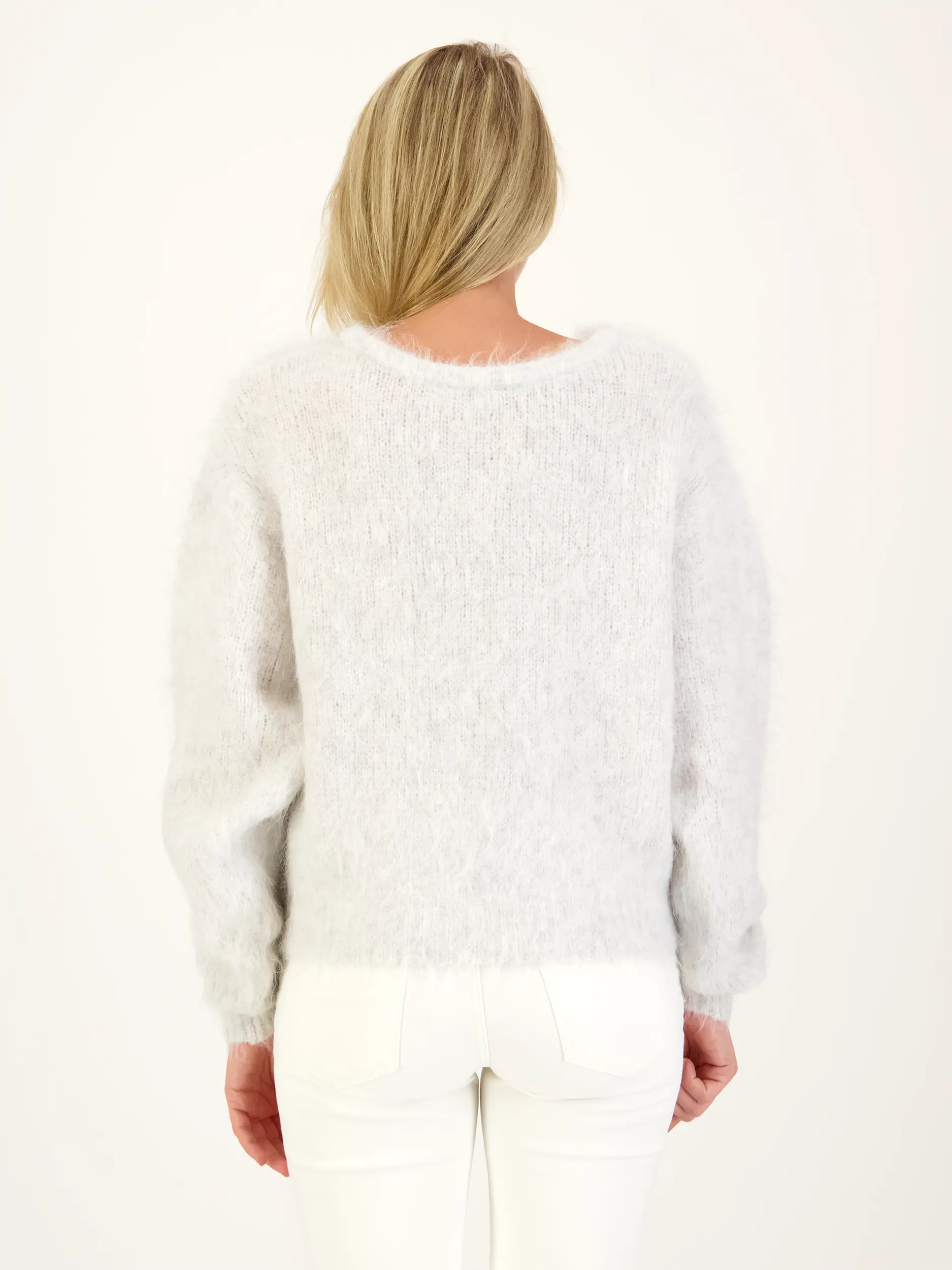Oversized Pullover aus Alpaka-Mix langarm - Artikel Rückseite getragen von einem Modell - Farbe: Grau