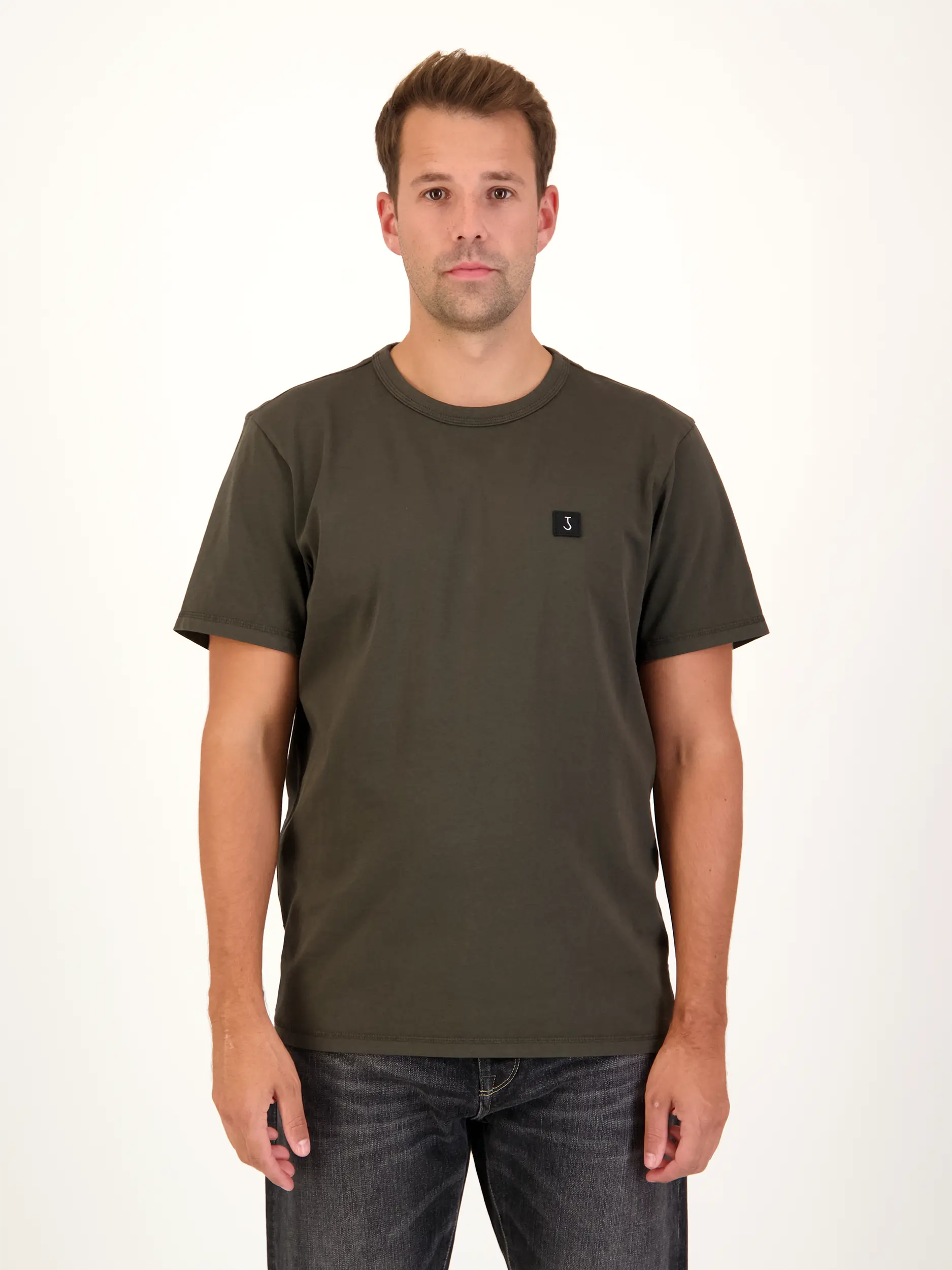 T-Shirt - Artikel Vorderseite getragen von einem Modell - Farbe: Braun