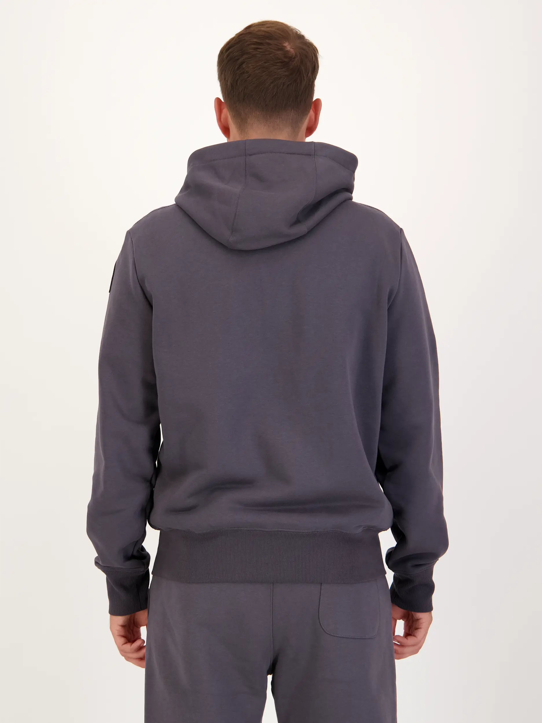 Sweatjacke 'Charlie' - Artikel Rückseite getragen von einem Modell - Farbe: Grau