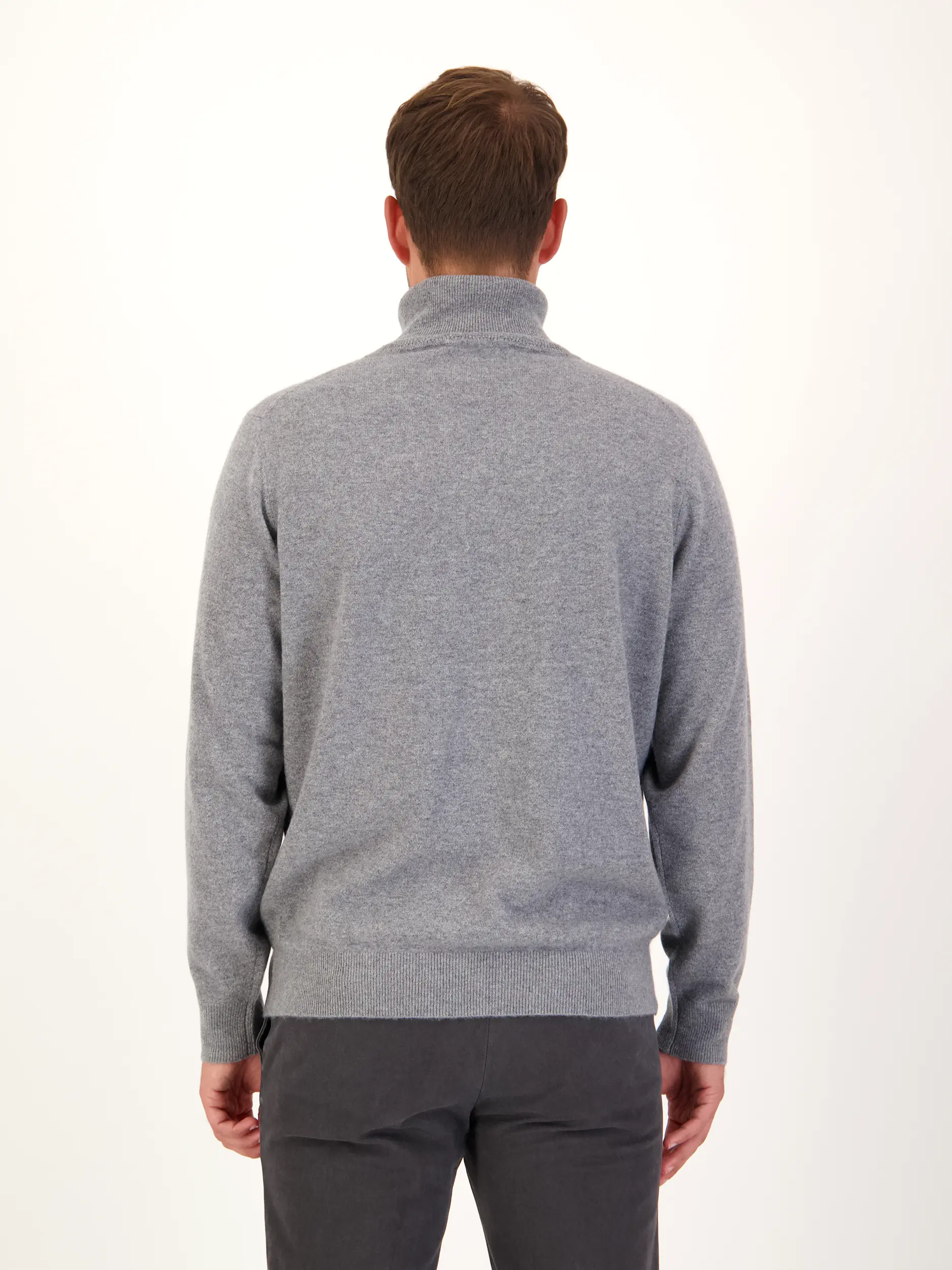 Rollkragenpullover aus Kaschmir langarm - Artikel Rückseite getragen von einem Modell - Farbe: Grau