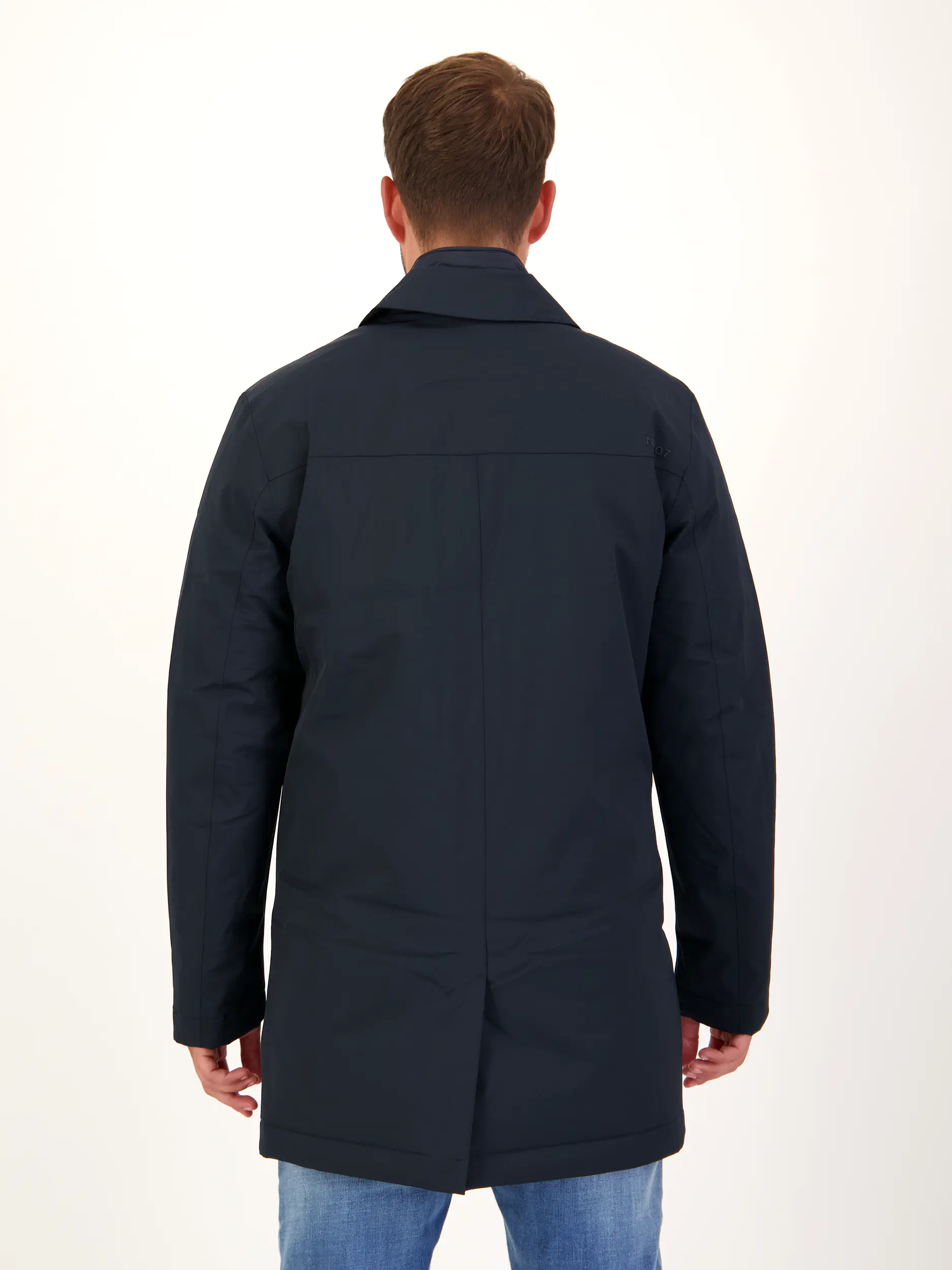 Wasserdichte Jacke 'Blake' - Artikel Rückseite getragen von einem Modell - Farbe: Blau