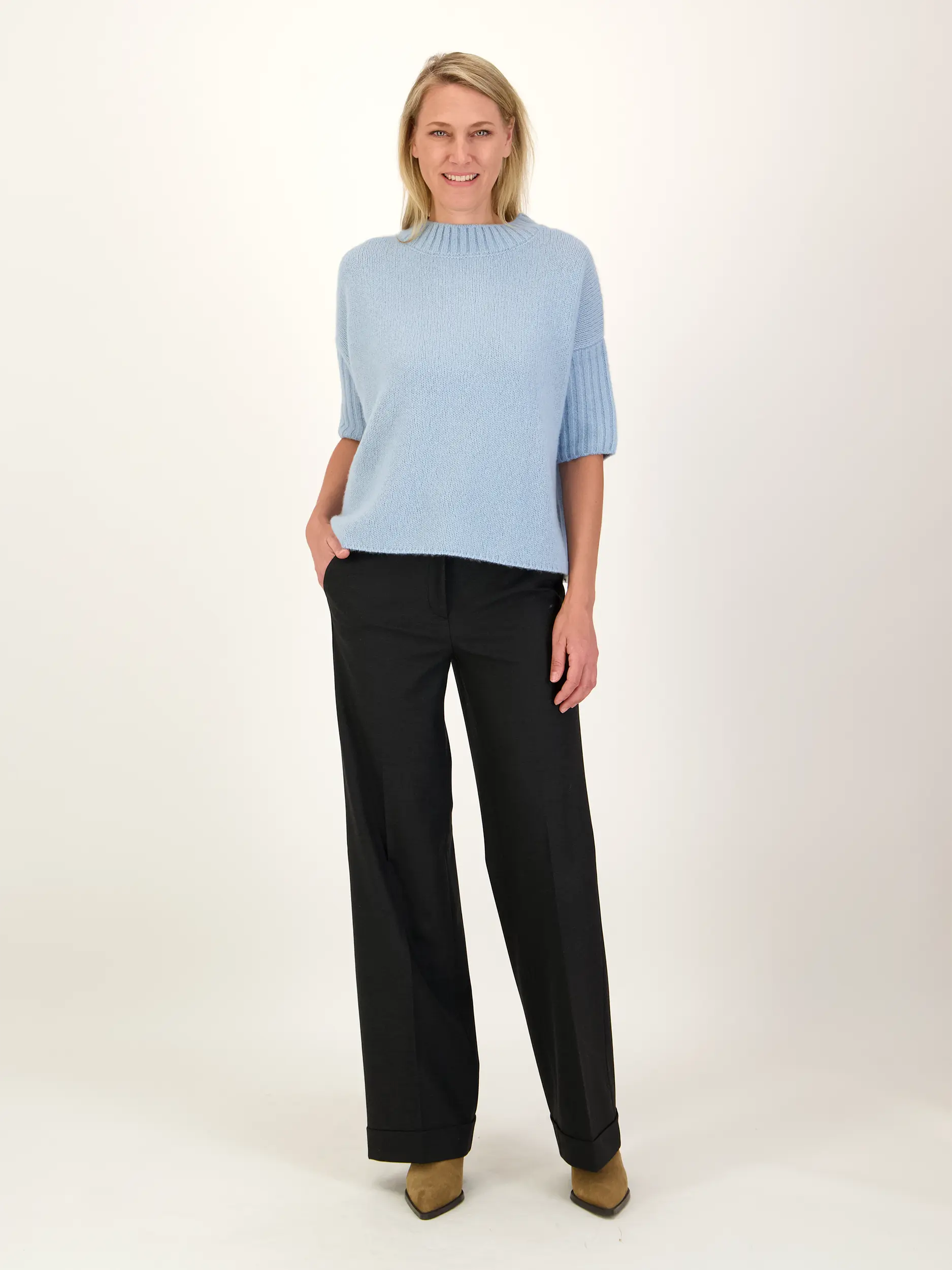 Pullover aus Kaschmir 3/4-Arm - Artikel Teil eines Outfits getragen von einem Modell