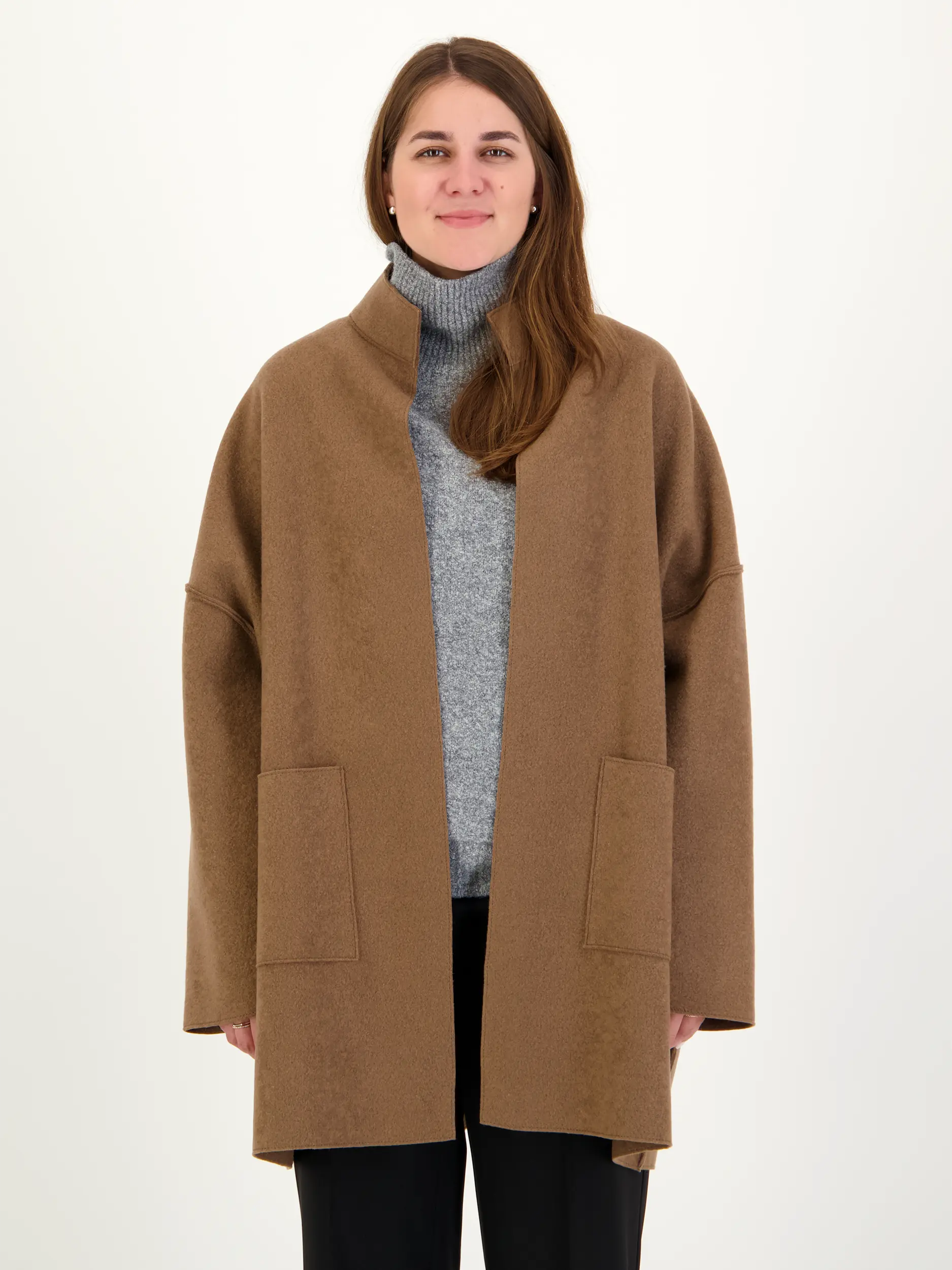 Jacke - Artikel Vorderseite getragen von einem Modell - Farbe: Braun