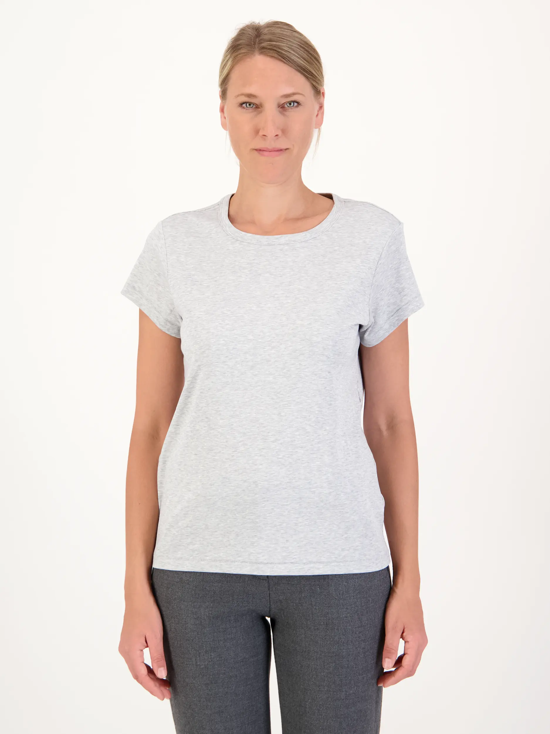 T-Shirt 'Candy' - Artikel Vorderseite getragen von einem Modell - Farbe: Grau