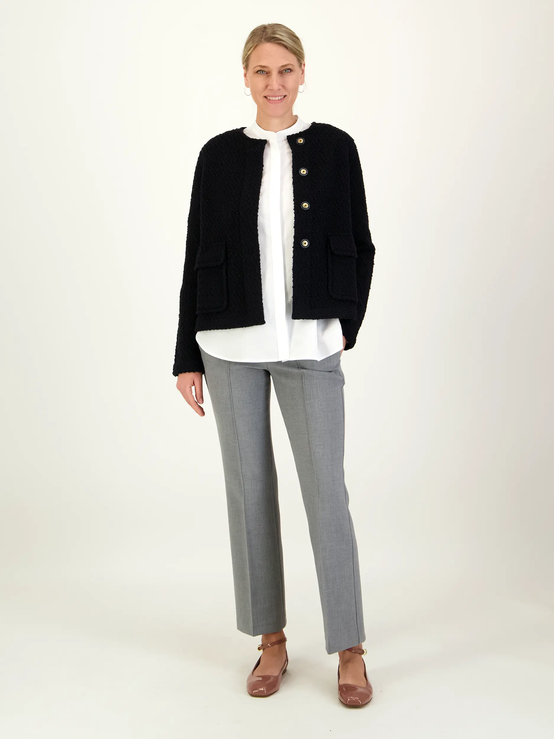 Wolljacke  - Artikel Teil eines Outfits getragen von einem Modell