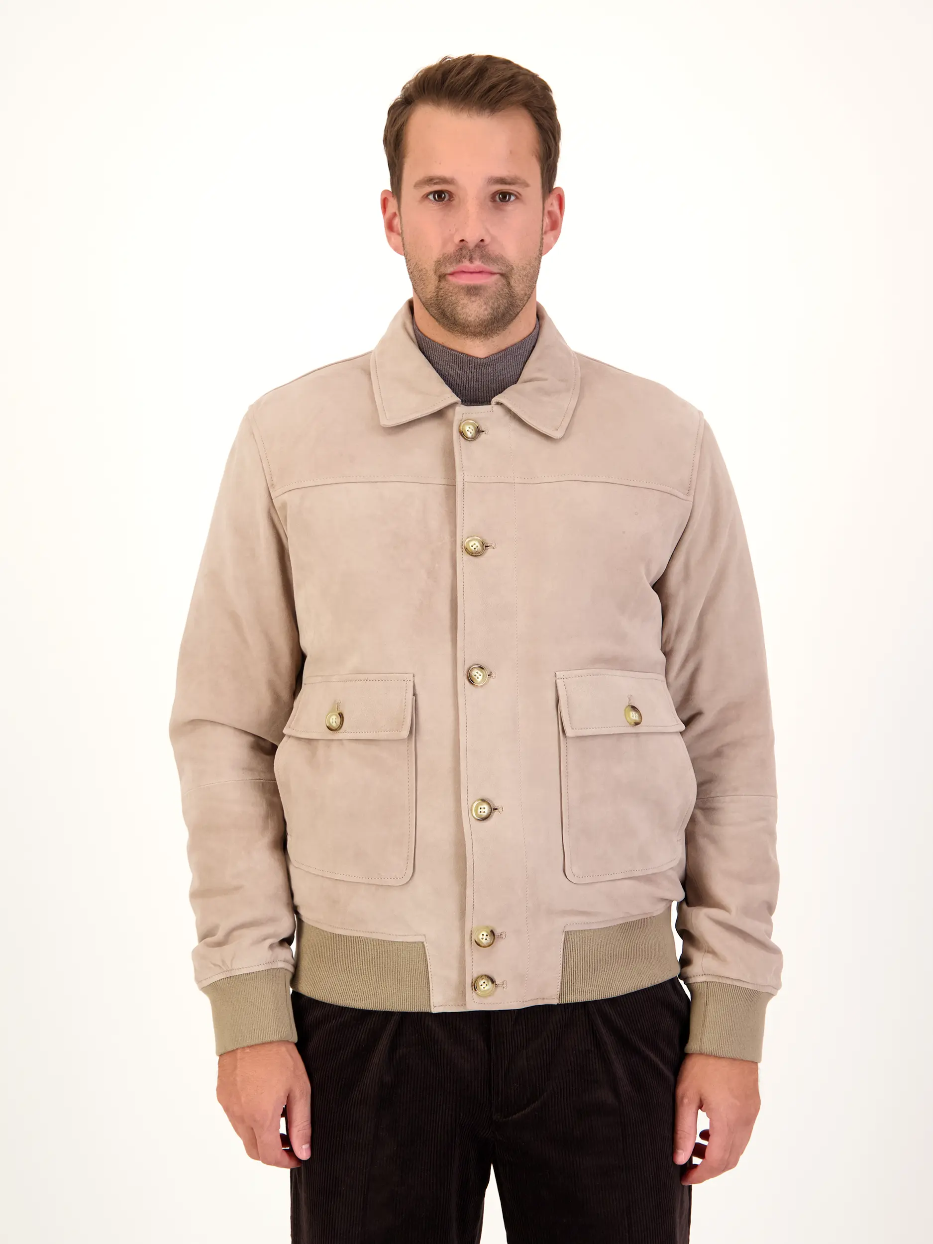 Gesteppte Lederjacke - Artikel Vorderseite getragen von einem Modell - Farbe: Beige