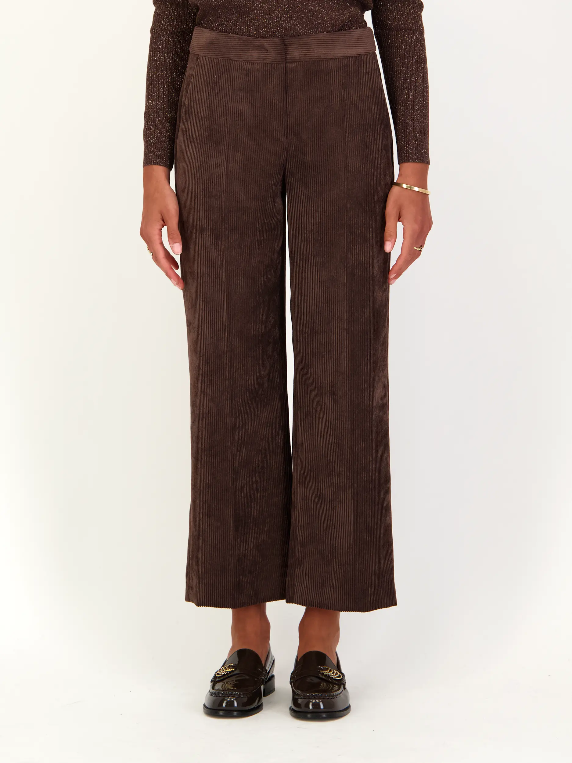 Cordhose - Artikel Vorderseite getragen von einem Modell - Farbe: Braun