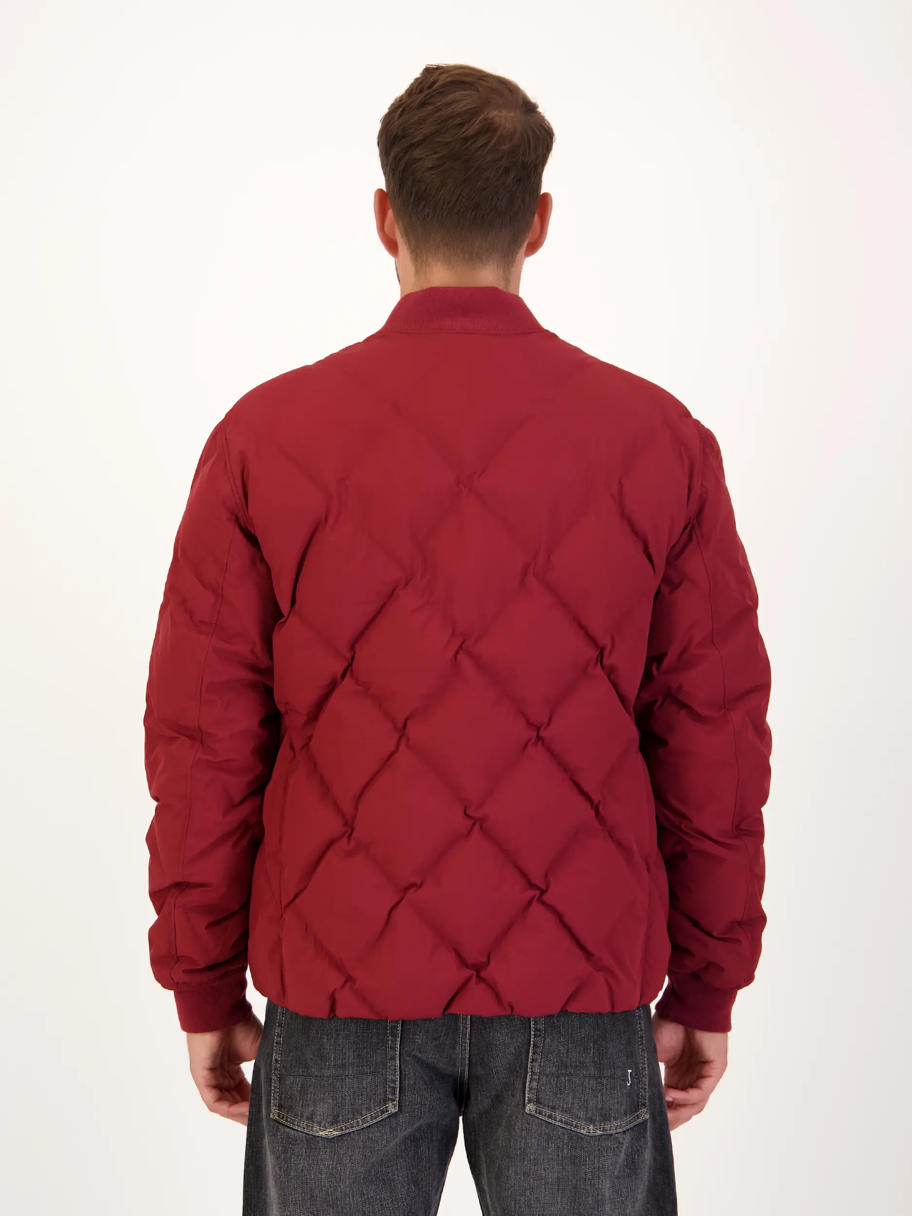 Wasserabweisende Jacke 'Octal' - Artikel Rückseite getragen von einem Modell - Farbe: Rot