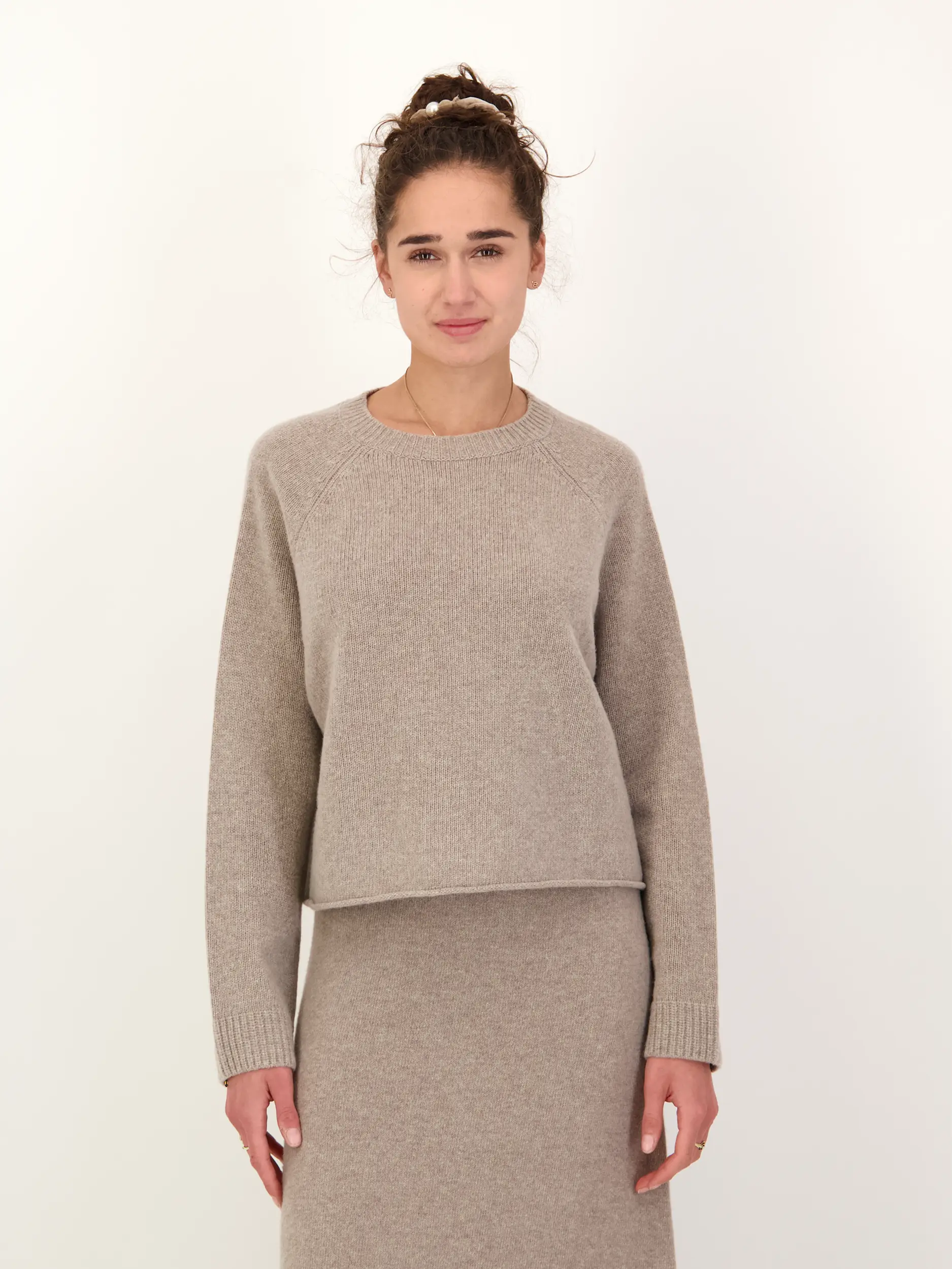 Pullover PW 'Gina' aus Kaschmir-Mix langarm - Artikel Vorderseite getragen von einem Modell - Farbe: Braun