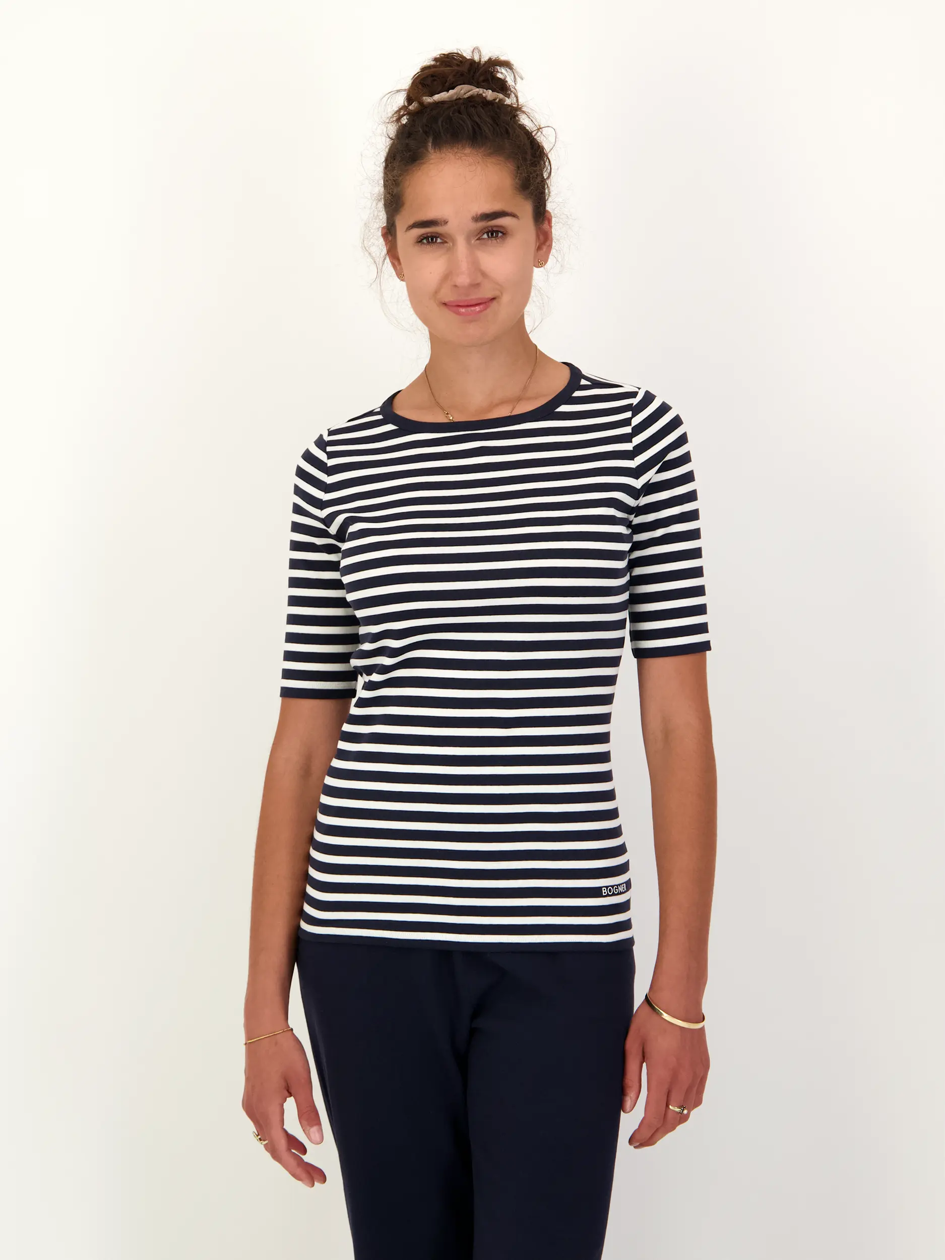 Gestreiftes T-Shirt 'Louna' 3/4-Arm - Artikel Vorderseite getragen von einem Modell