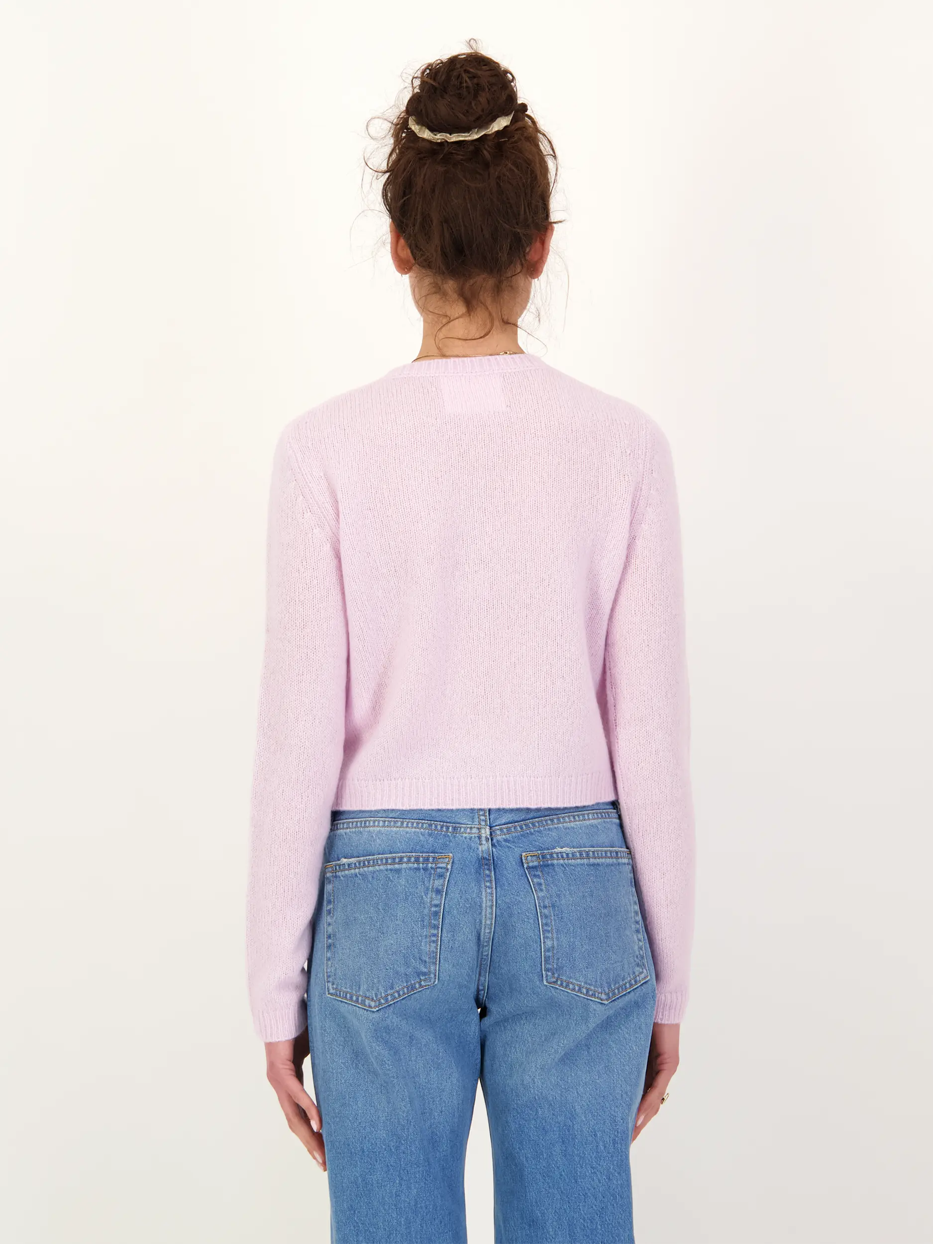 Strickjacke 'Felicia'  - Artikel Rückseite getragen von einem Modell - Farbe: Rosa&Pink