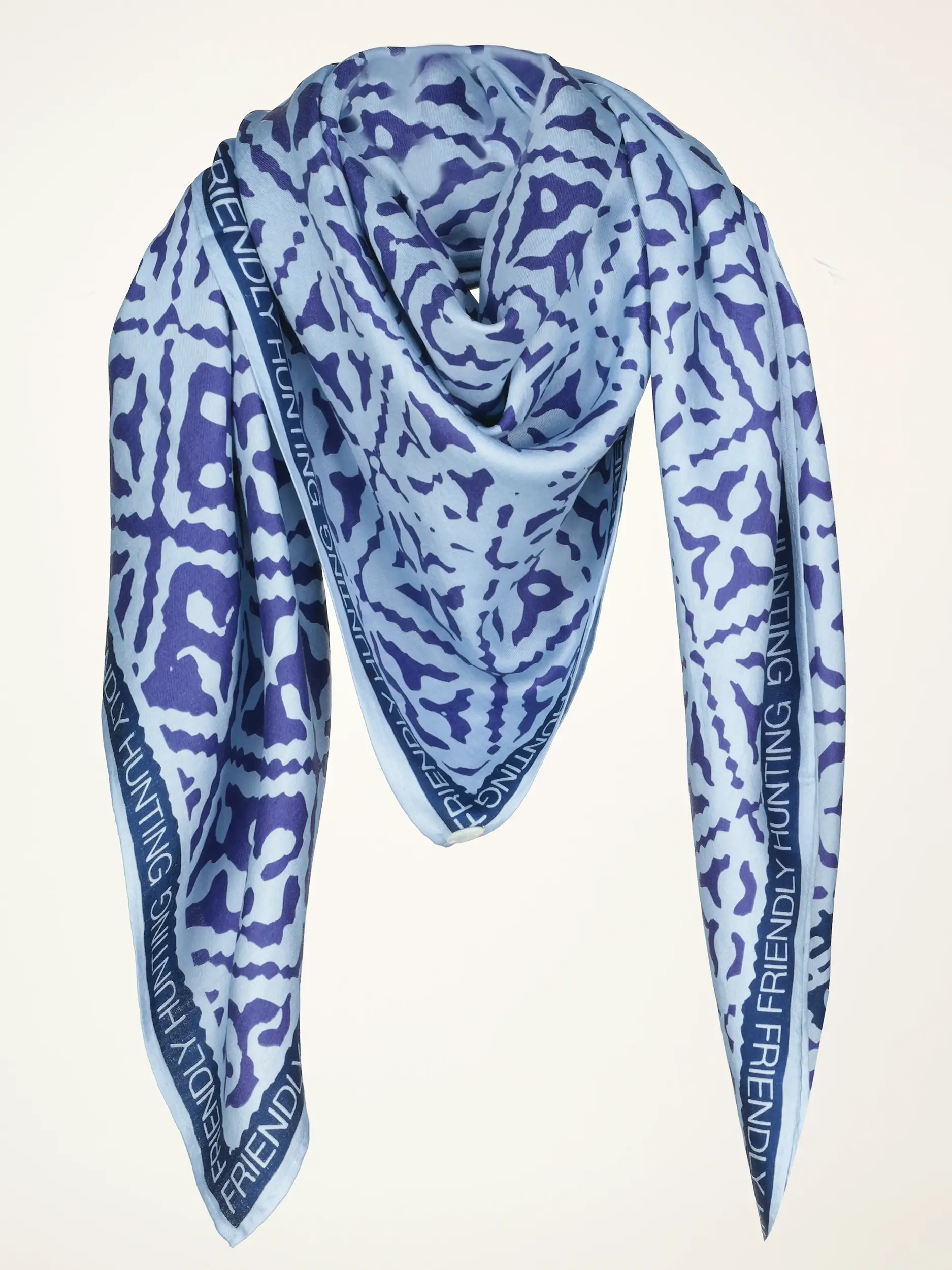 Seidentuch - Artikelansicht - Farbe: Blau Seidentuch - Artikelansicht - Farbe: Blau