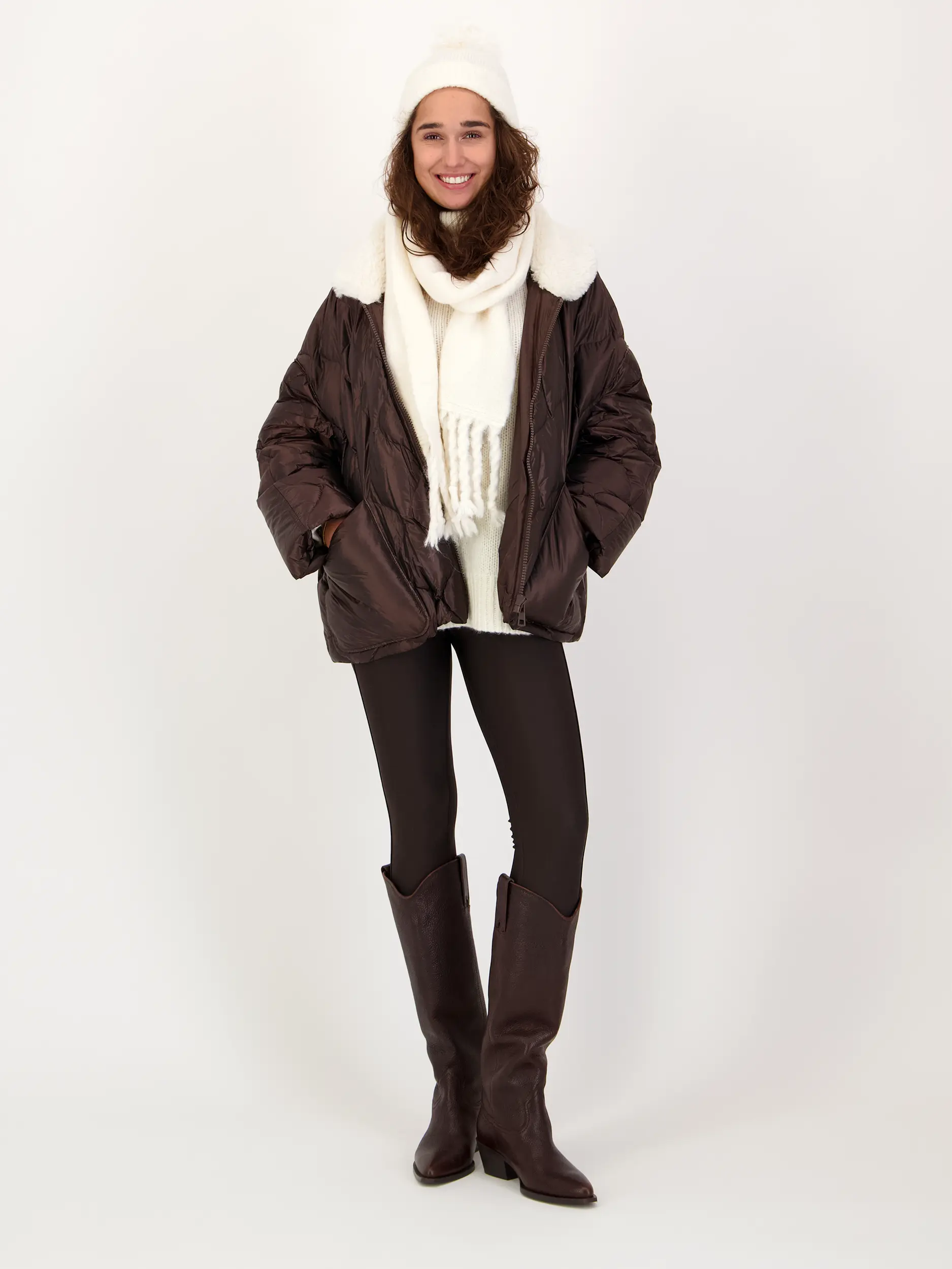 Pullover 'Urban Favorites' aus Woll-Mix langarm - Artikel Teil eines Outfits getragen von einem Modell - Farbe: Creme