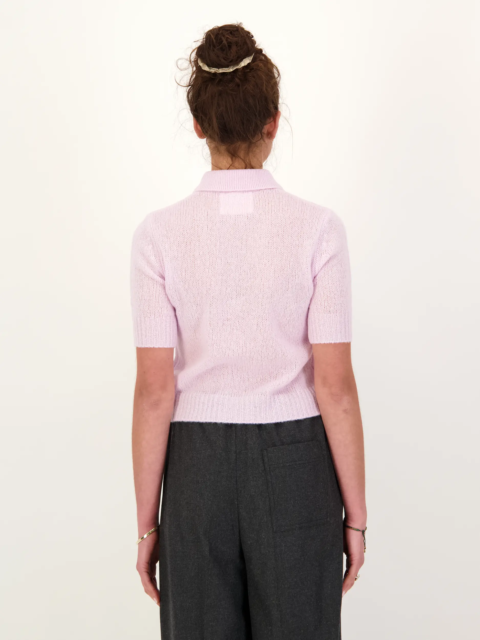 Pullover 'Masy'  - Artikel Rückseite getragen von einem Modell - Farbe: Rosa&Pink