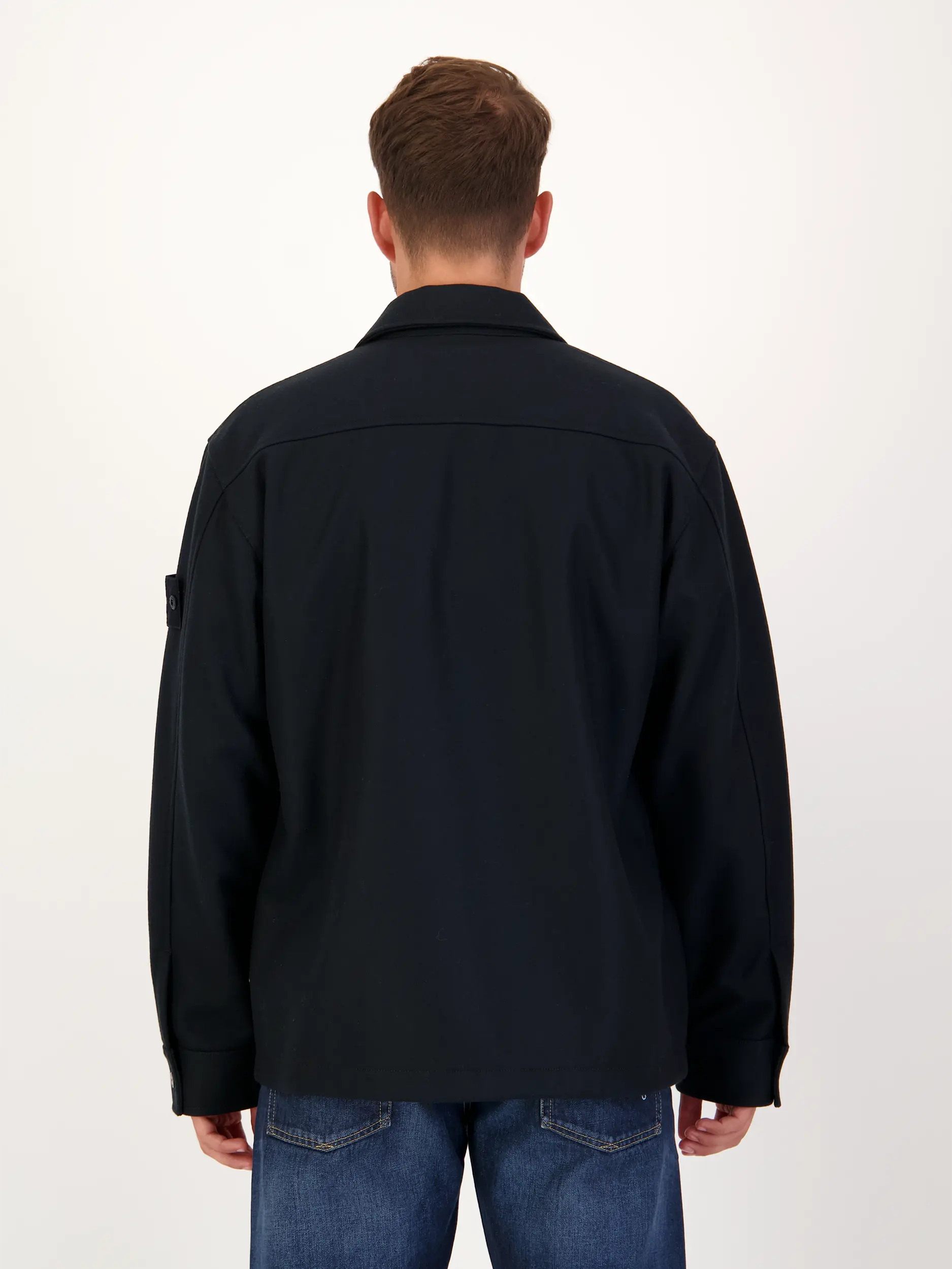 Ghost Piece Overshirt - Artikel Rückseite getragen von einem Modell - Farbe: Blau