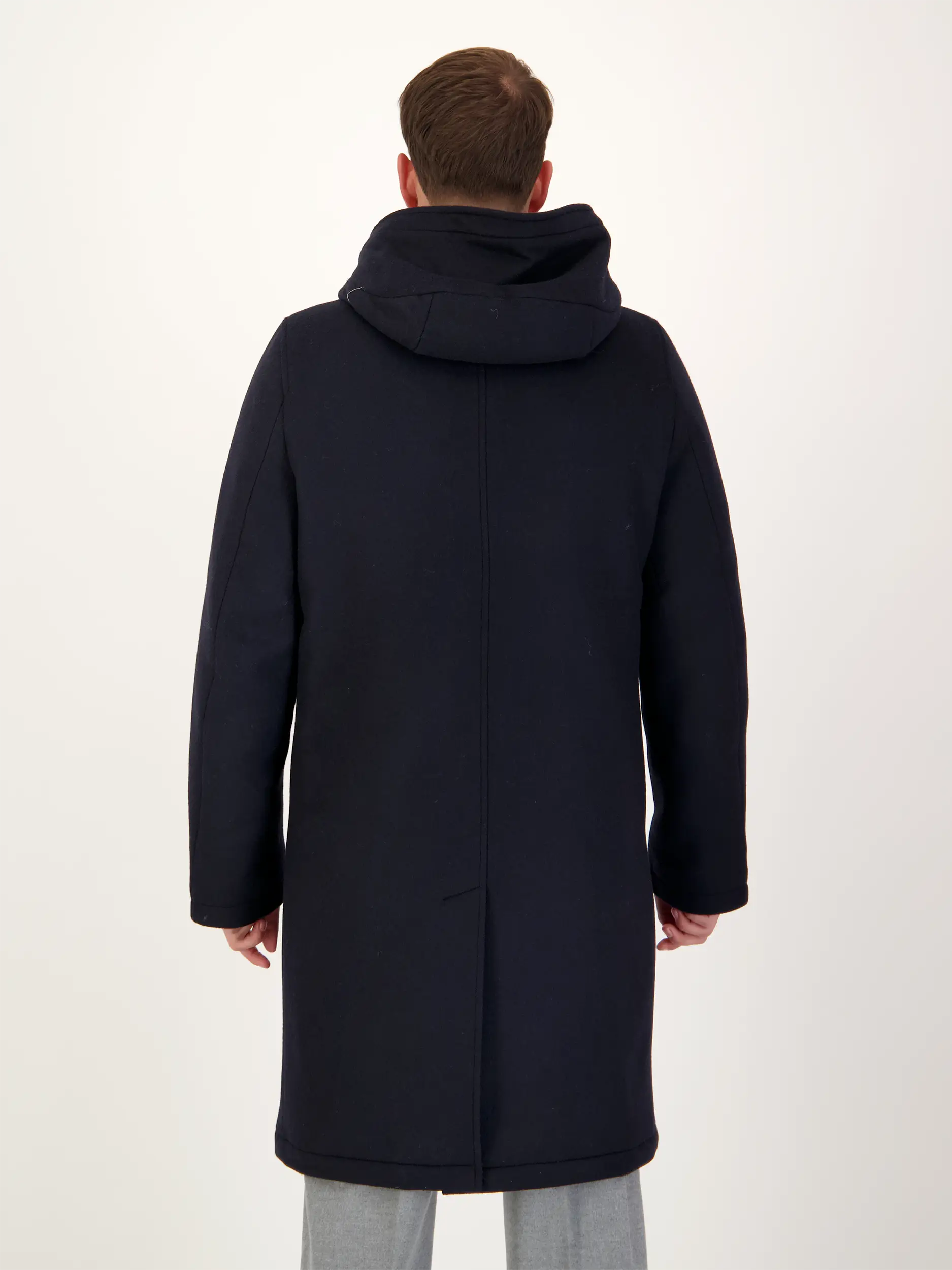 Kurzmantel 'Naukano' aus Woll-Mix - Artikel Rückseite getragen von einem Modell - Farbe: Blau