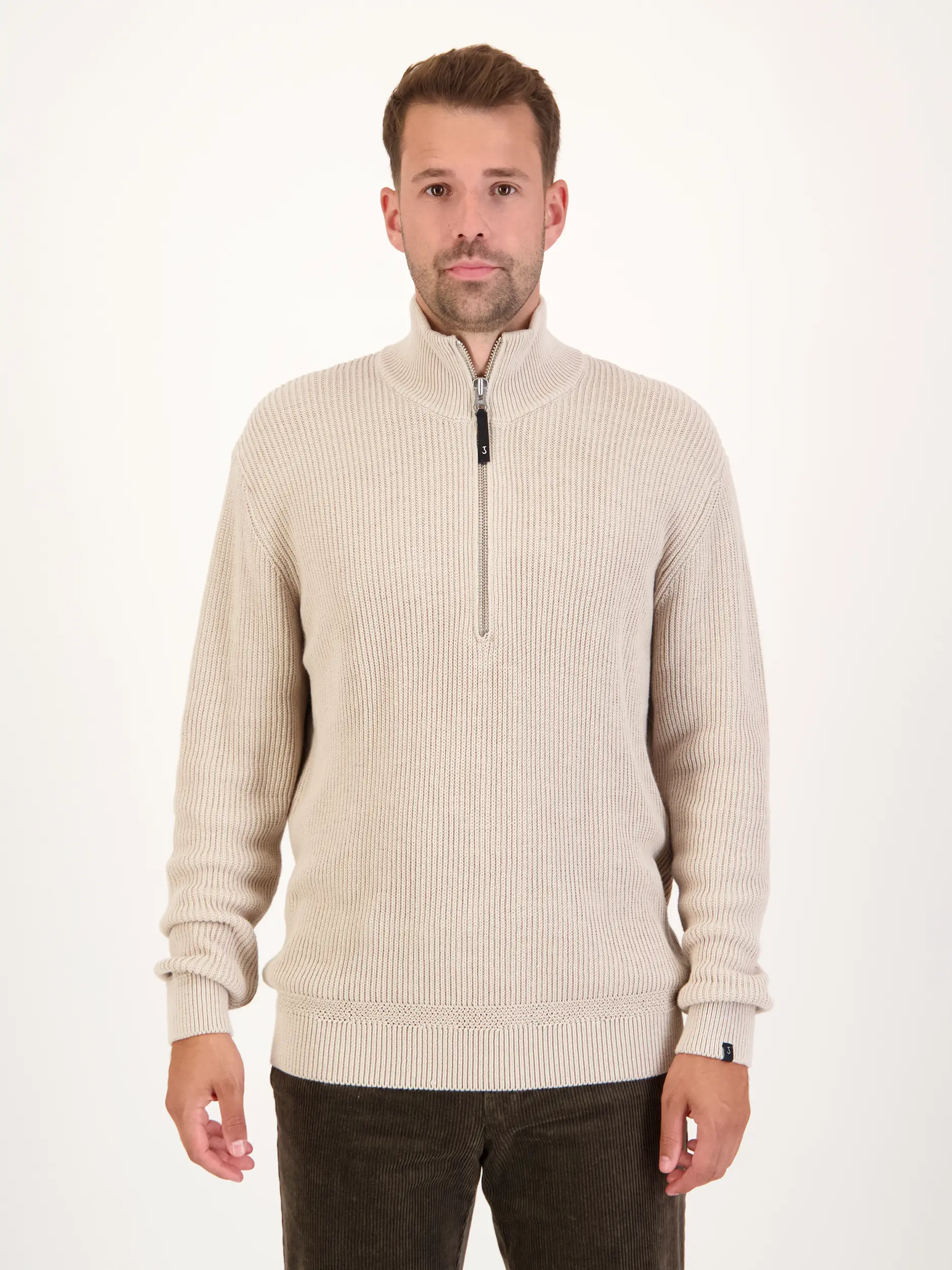 Gerippter Pullover langarm - Artikel Vorderseite getragen von einem Modell - Farbe: Beige