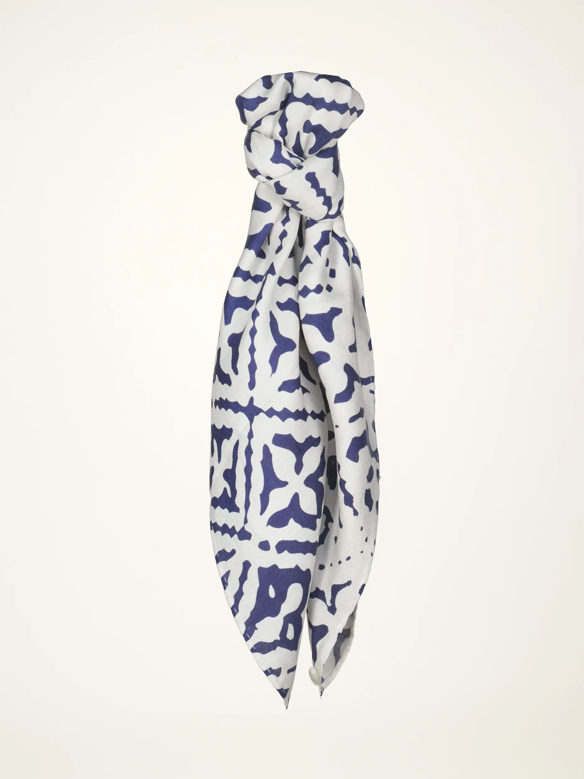 Gemustertes Tuch 'Eyes of Marrakesh' aus Seide - Artikelansicht - Farbe: Blau