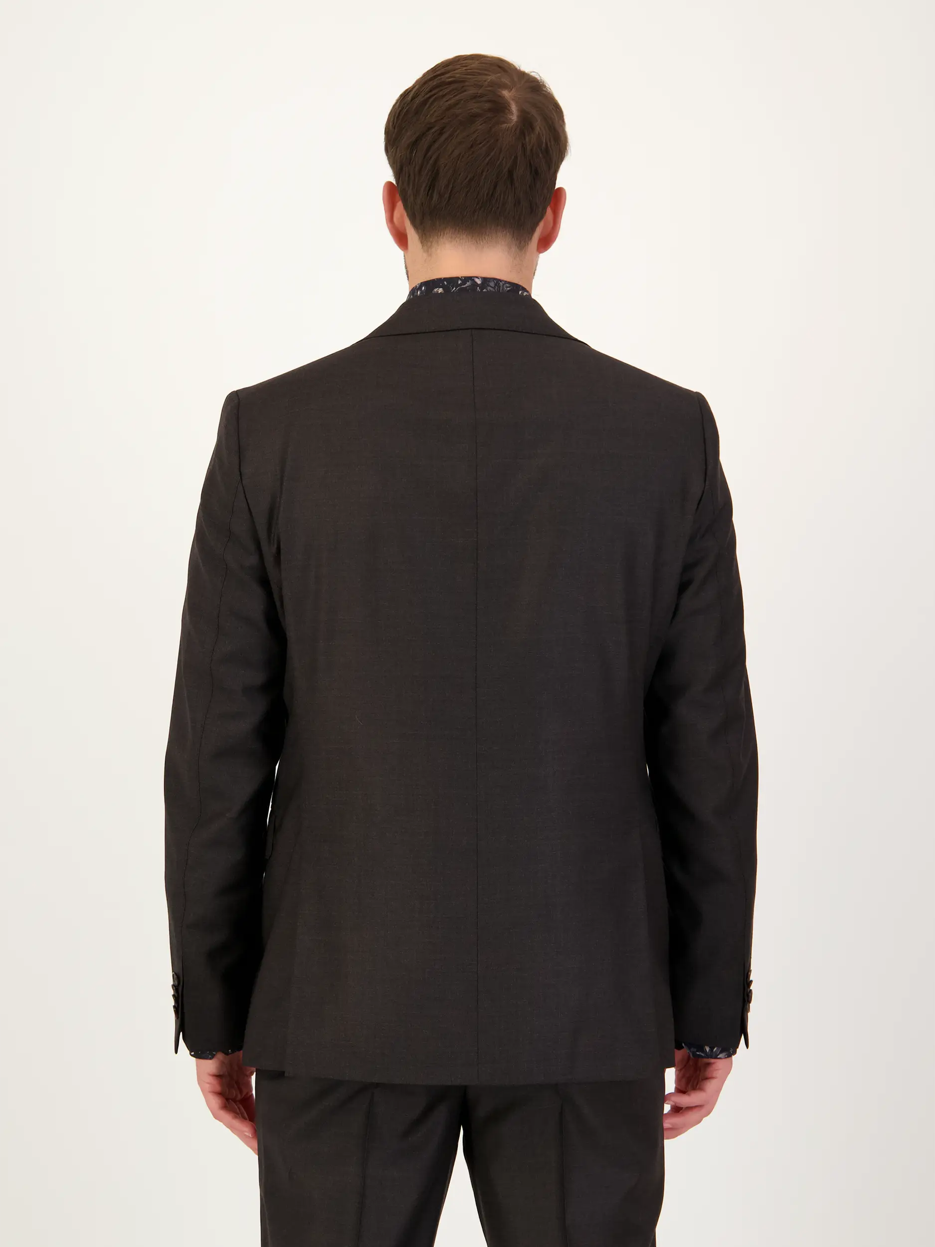 Sakko aus Wolle - Artikel Rückseite getragen von einem Modell - Farbe: Braun