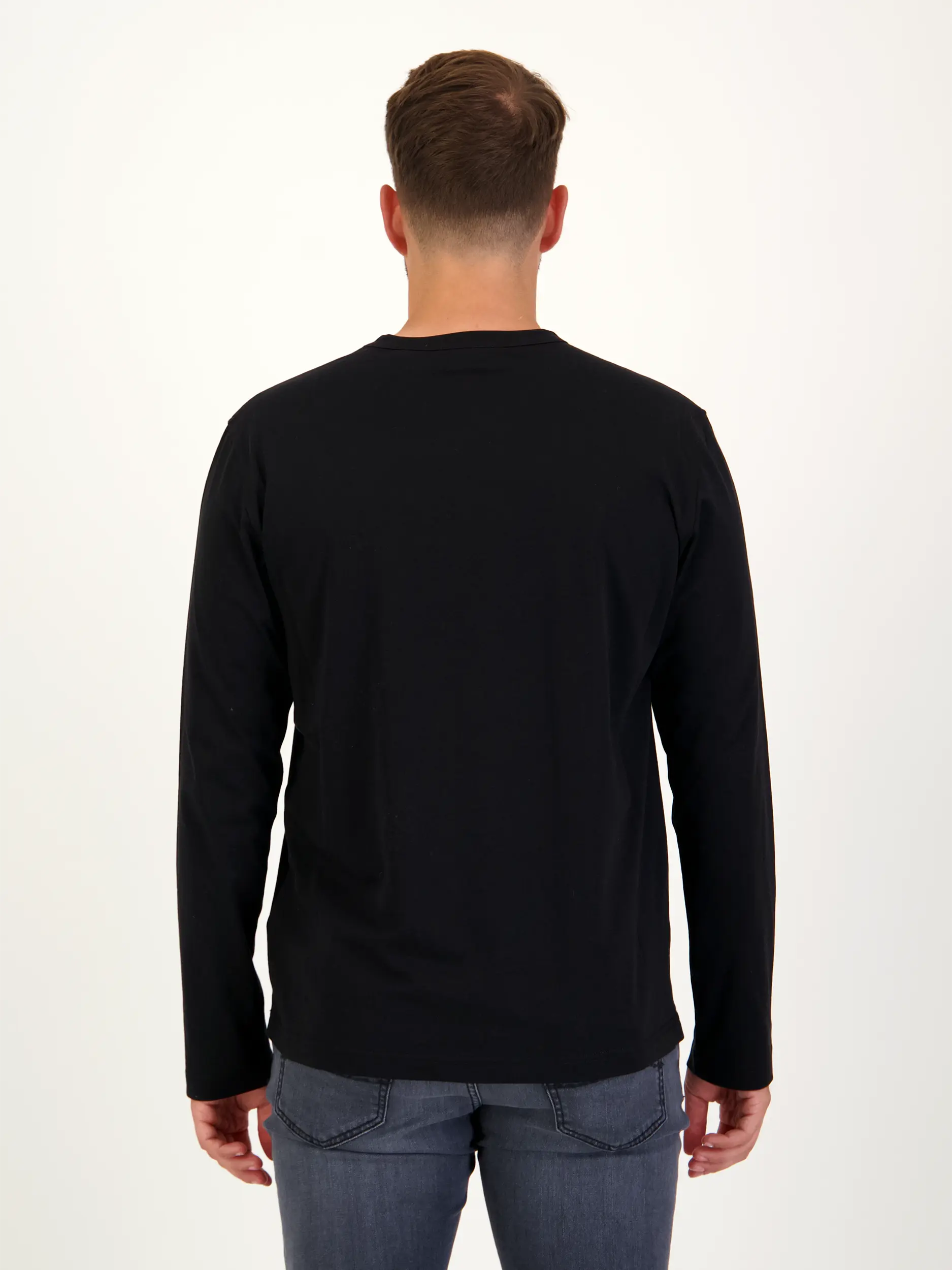 Langarmshirt - Artikel Rückseite getragen von einem Modell - Farbe: Schwarz