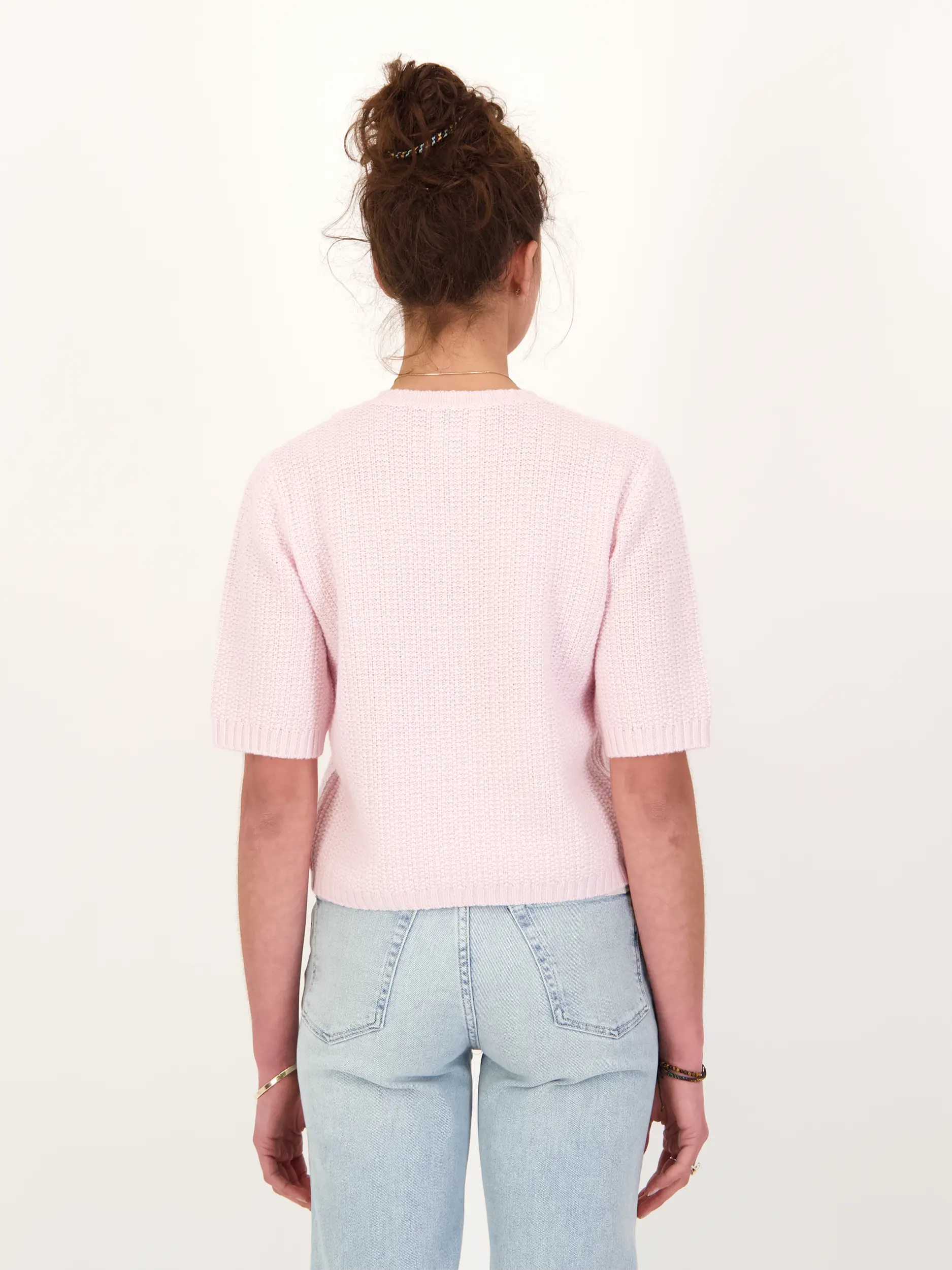 Pullover Kurzarm  - Artikel Rückseite getragen von einem Modell - Farbe: Rosa&Pink