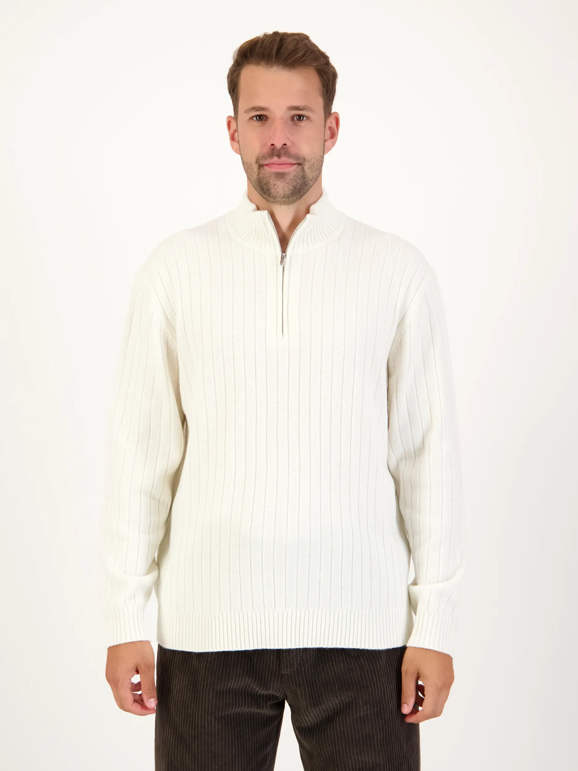 Pullover aus Woll-Mix langarm - Artikel Vorderseite getragen von einem Modell - Farbe: Creme