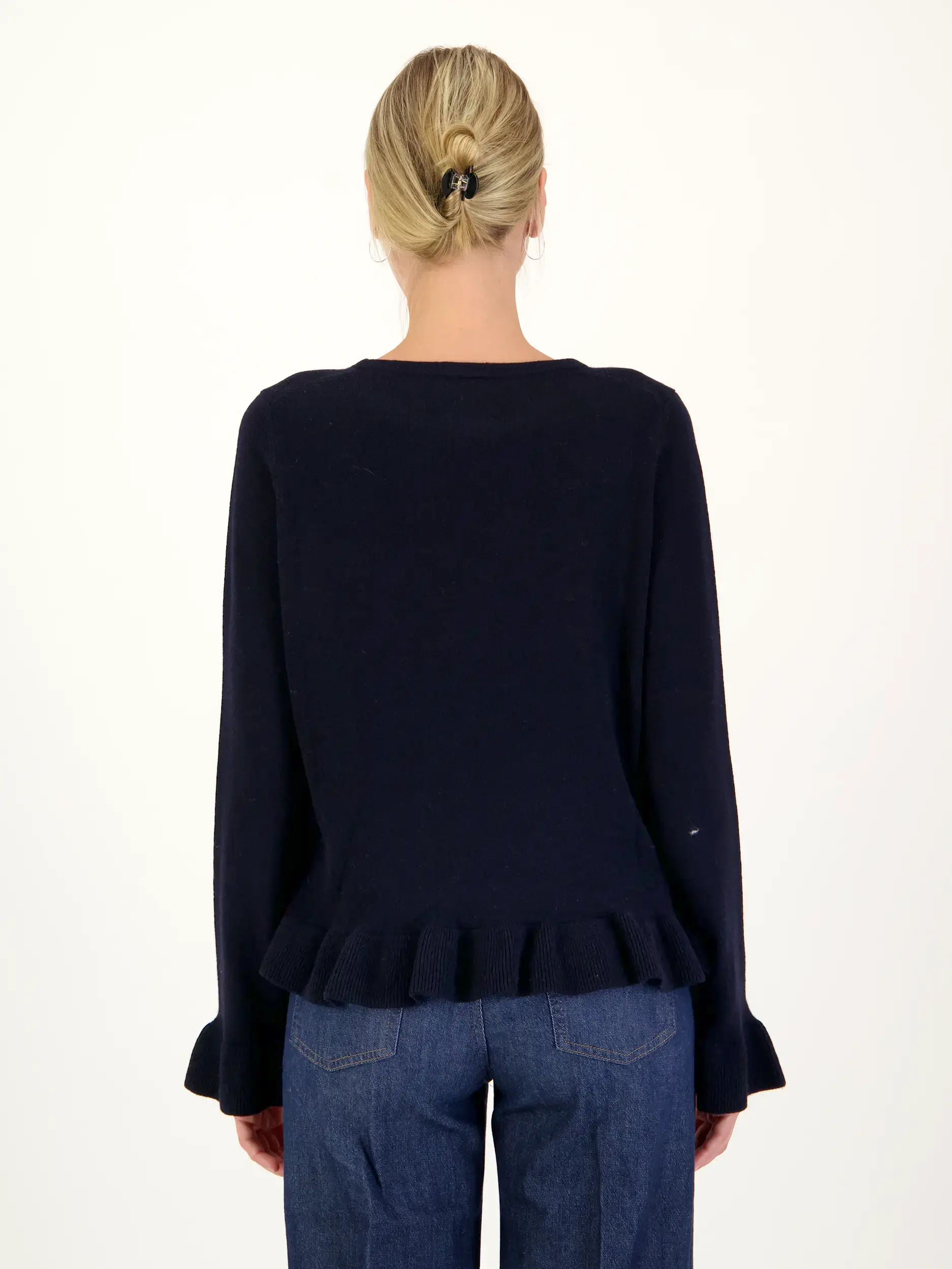 Pullover - Artikel Rückseite getragen von einem Modell - Farbe: Blau