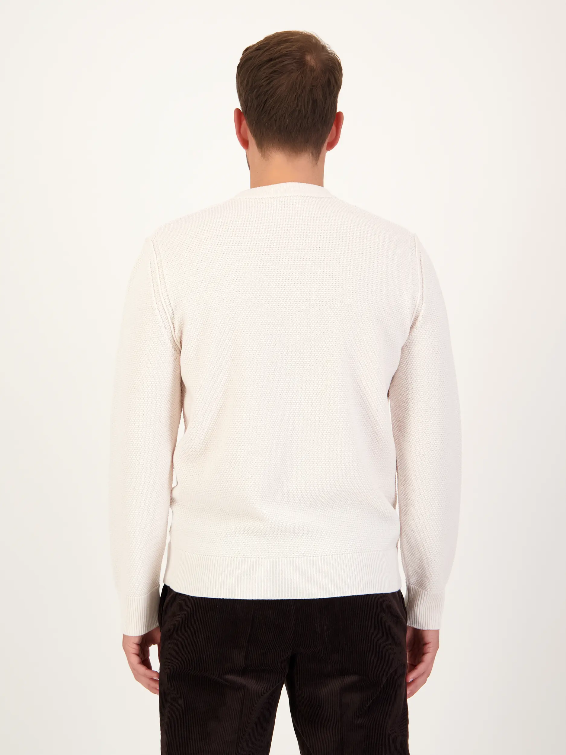 Pullover aus Wolle langarm - Artikel Rückseite getragen von einem Modell - Farbe: Creme