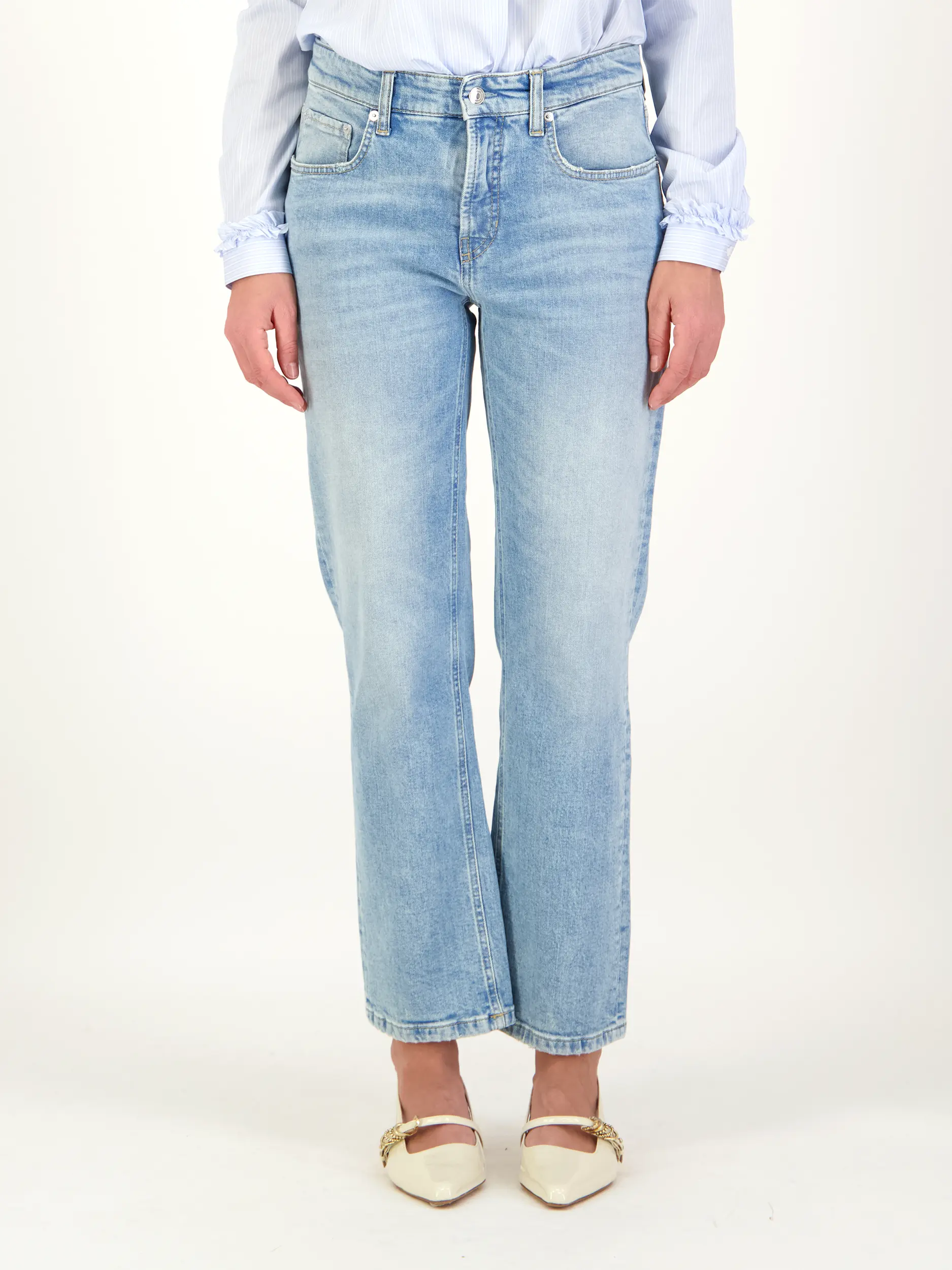 High Rise Straight Leg Cropped Jeans 'Gini' - Artikel Vorderseite getragen von einem Modell