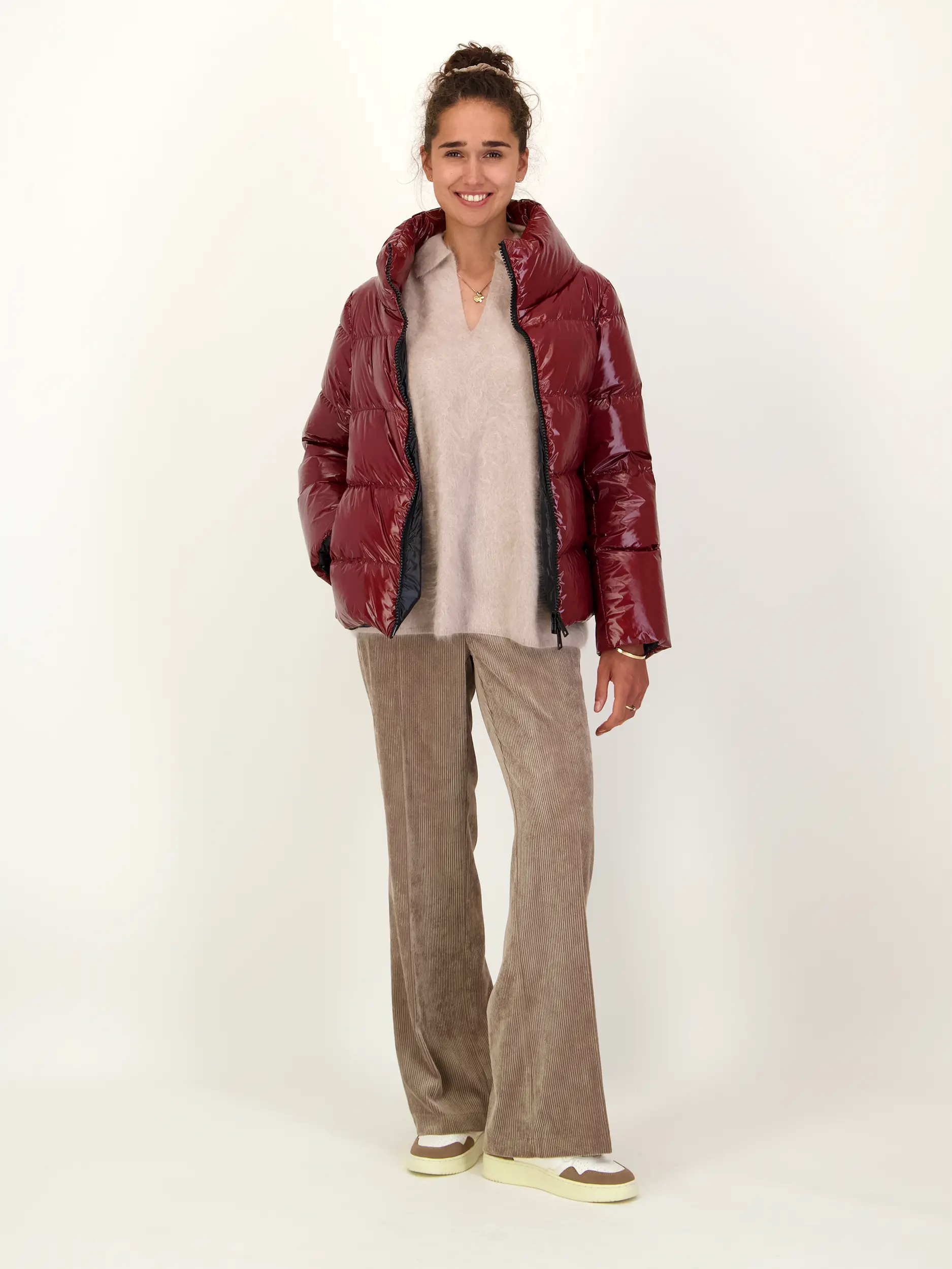Pullover aus Kaschmir 3/4-Arm - Artikel Teil eines Outfits getragen von einem Modell