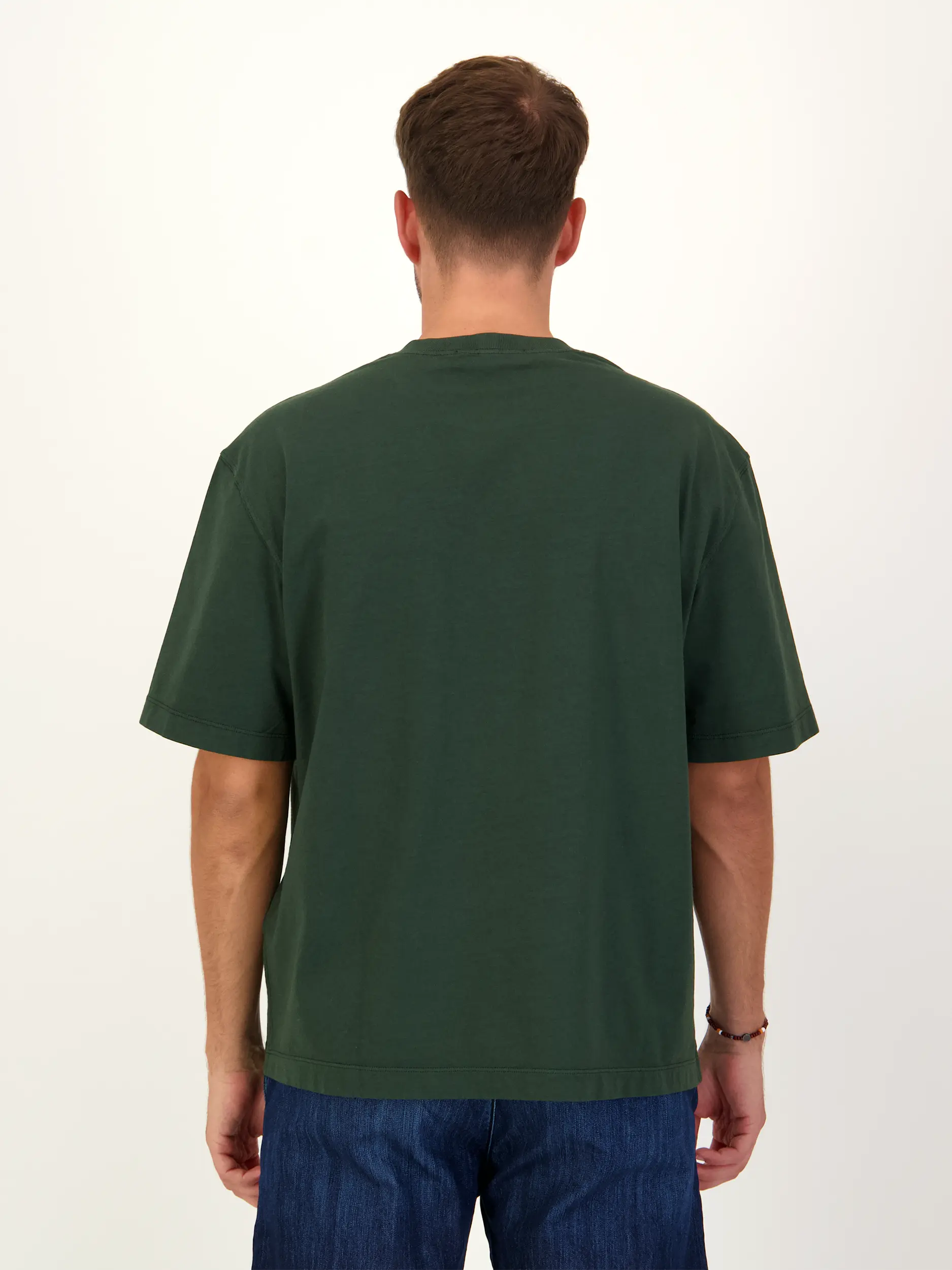 T-Shirt - Artikel Rückseite getragen von einem Modell