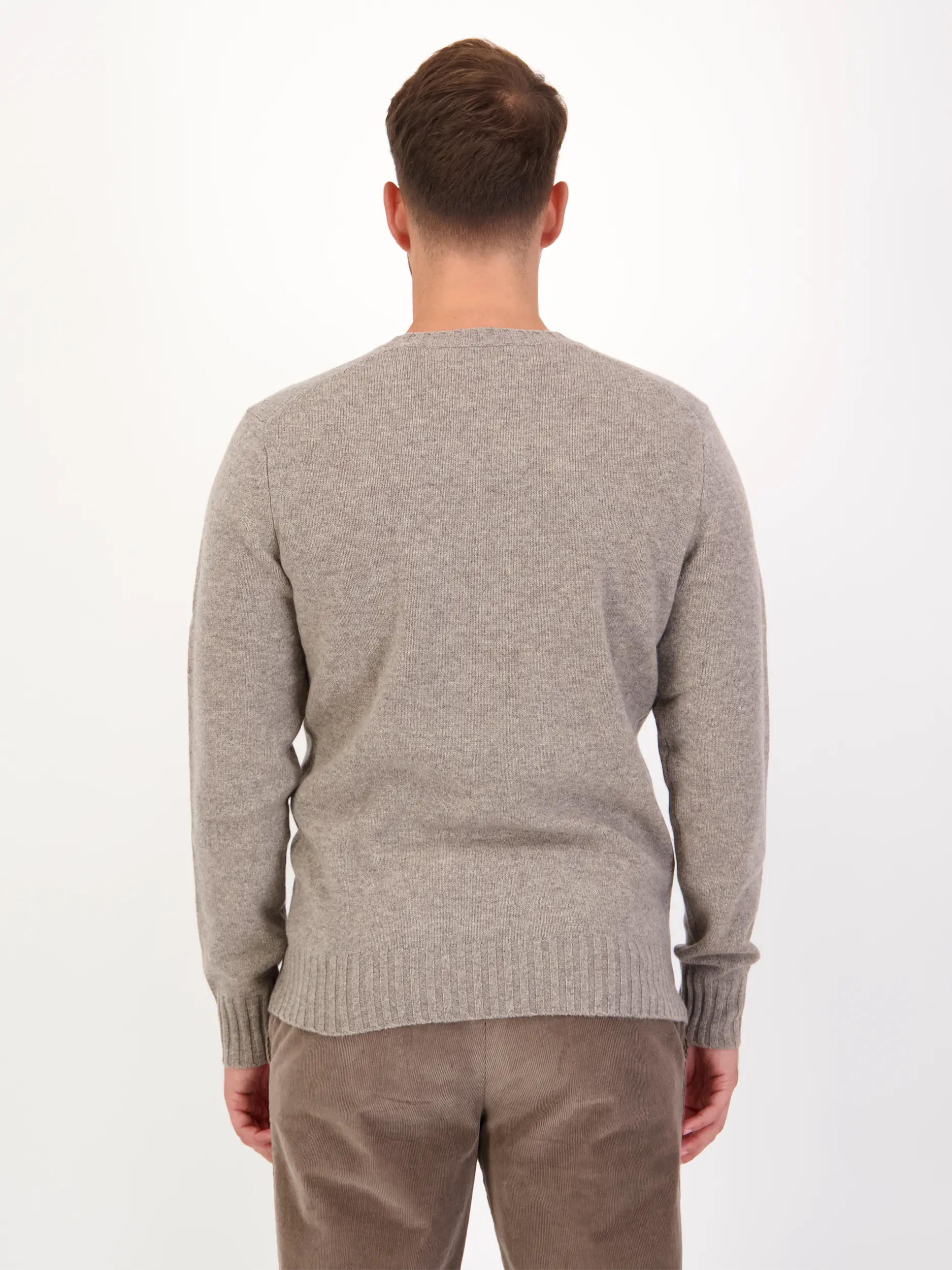 Pullover 'Rifredo' aus Kaschmir-Merino-Mix - Artikel Rückseite getragen von einem Modell - Farbe: Braun
