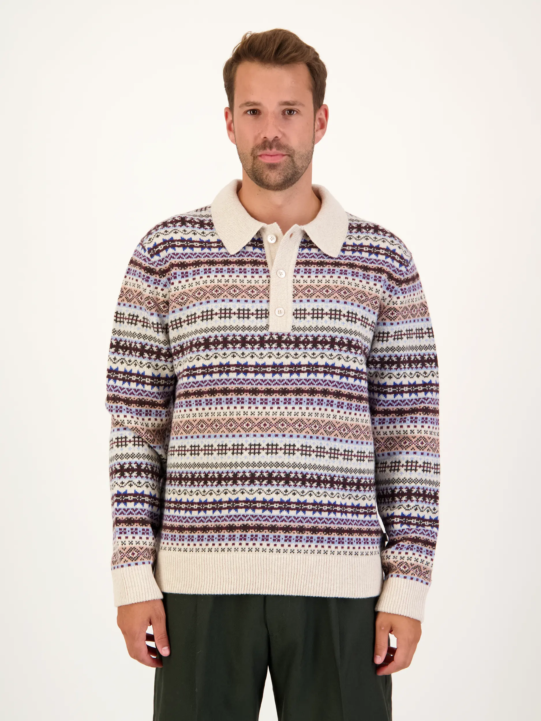 Gemusterter Pullover 'Robbie' aus Woll-Mix langarm - Artikel Vorderseite getragen von einem Modell - Farbe: Beige