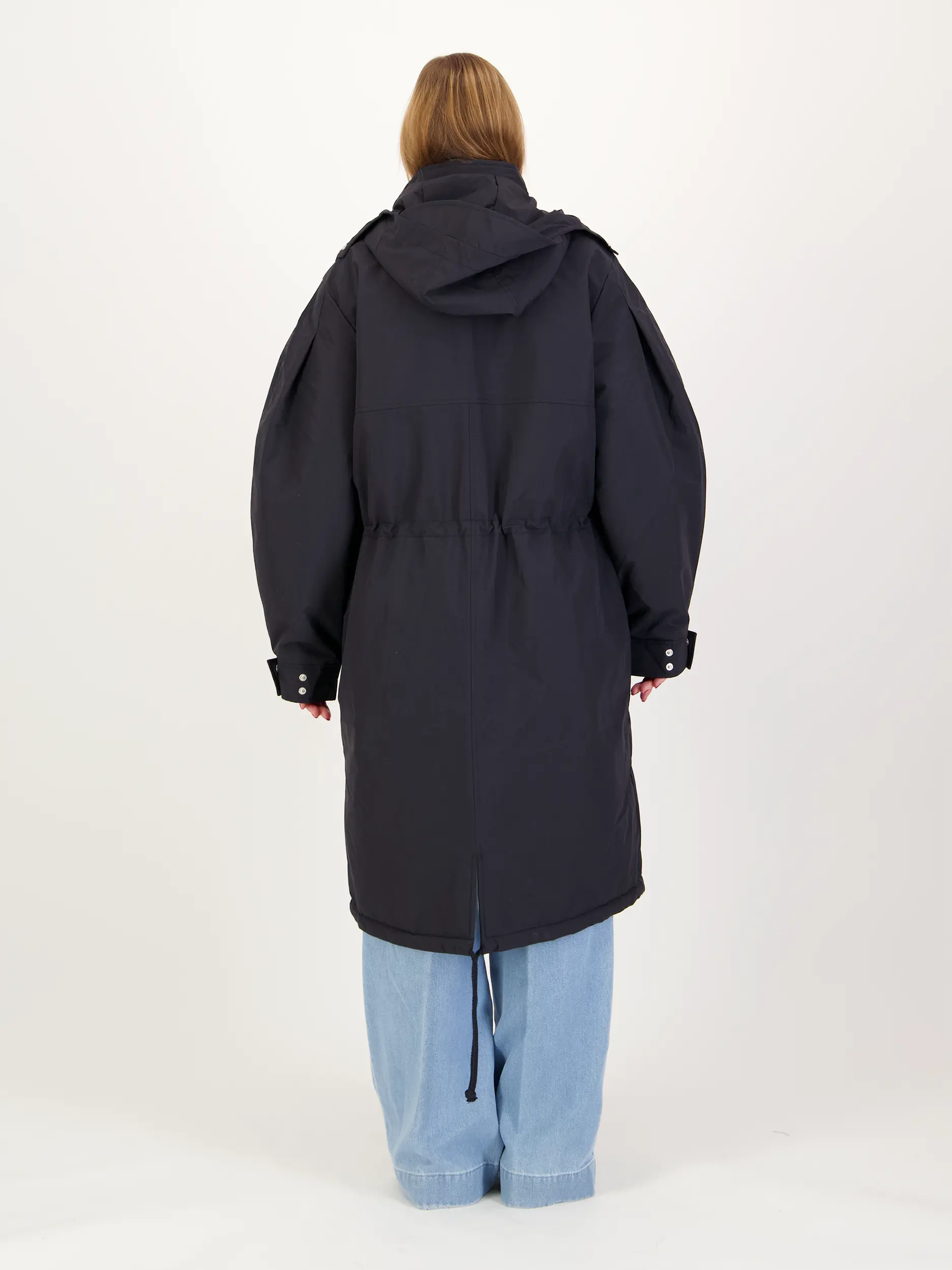 Oversized Parka  - Artikel Rückseite getragen von einem Modell - Farbe: Grau