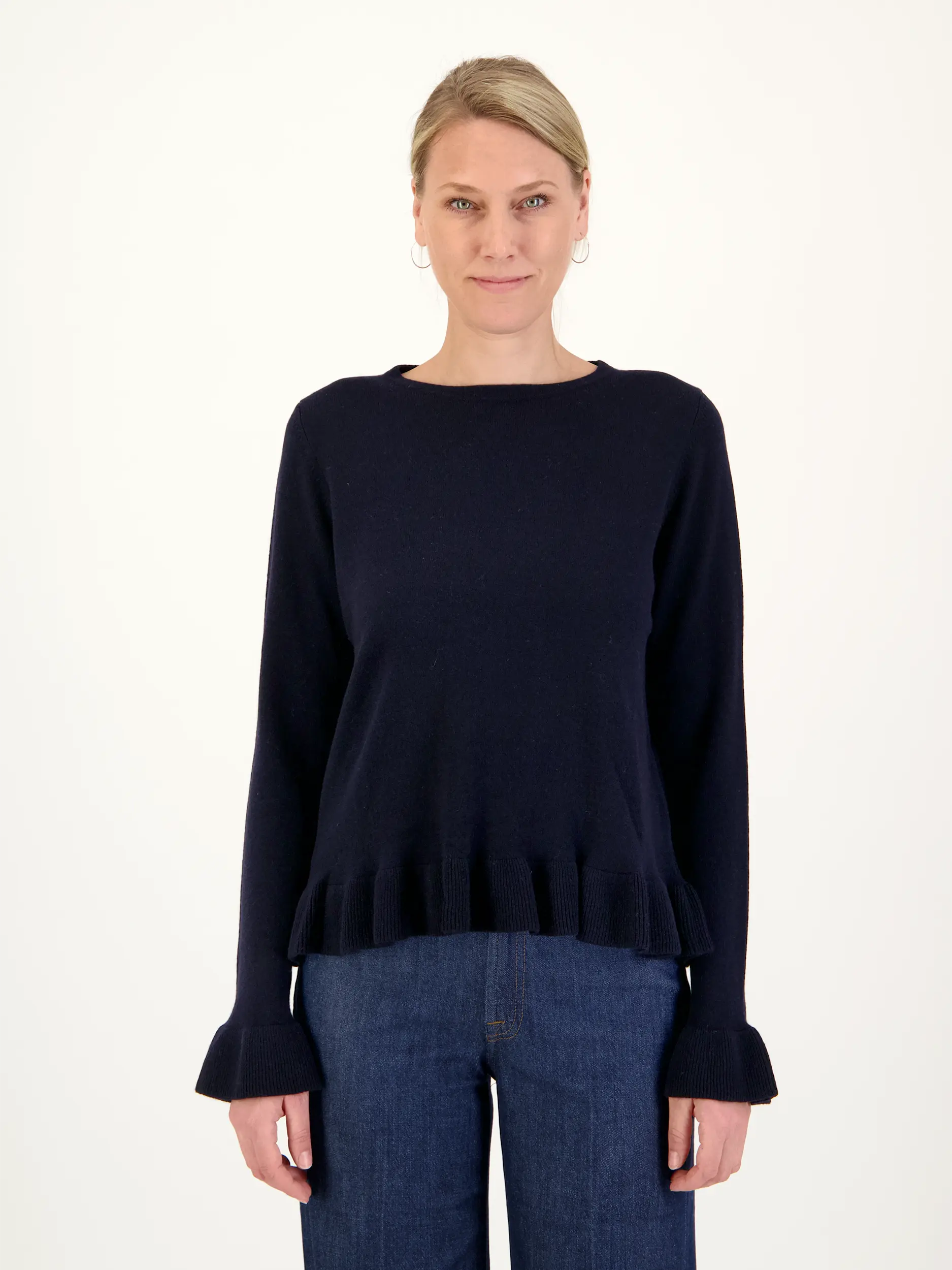 Pullover - Artikel Vorderseite getragen von einem Modell - Farbe: Blau