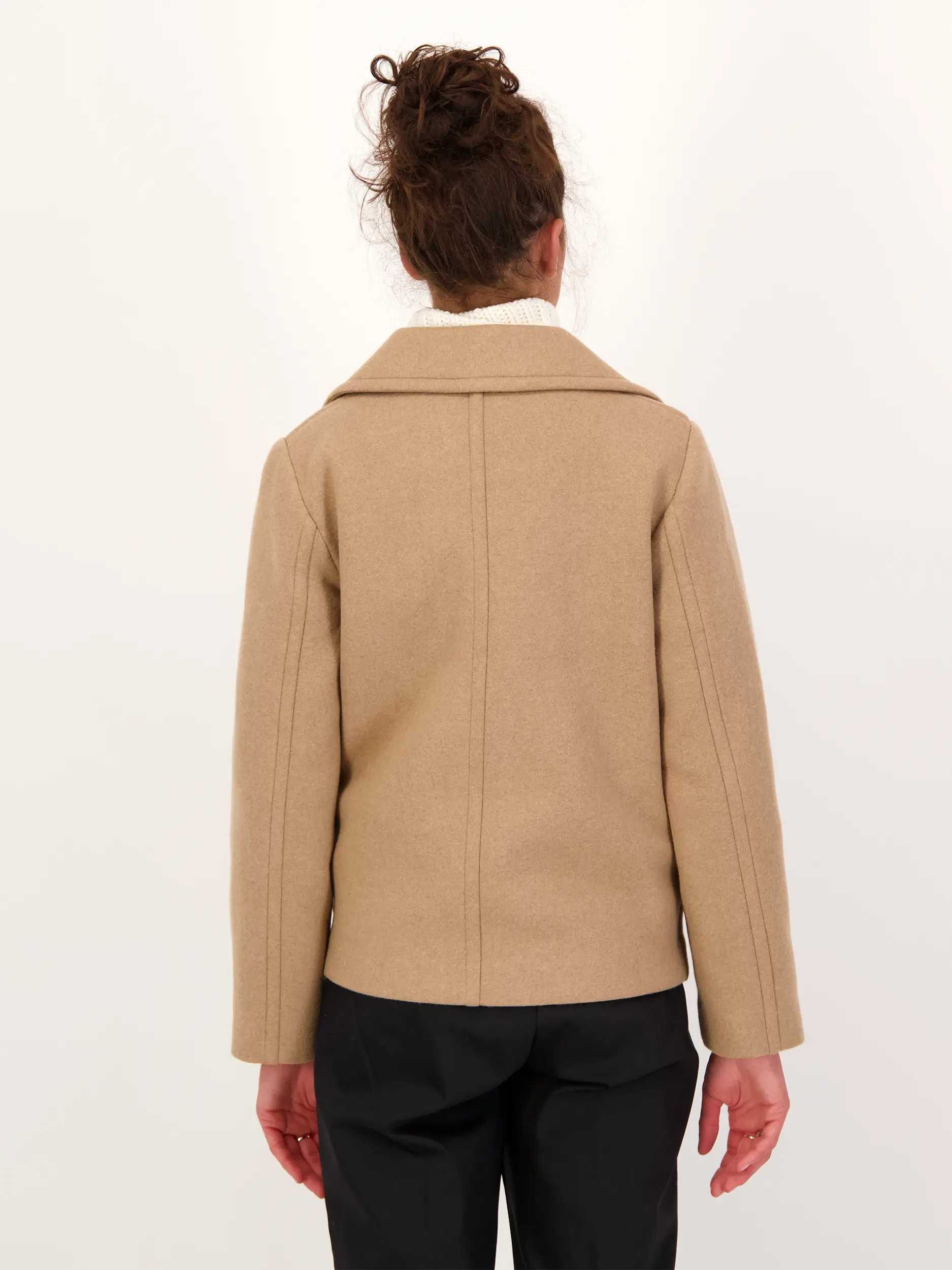 Cabanjacke aus Woll-Mix - Artikel Rückseite getragen von einem Modell - Farbe: Braun