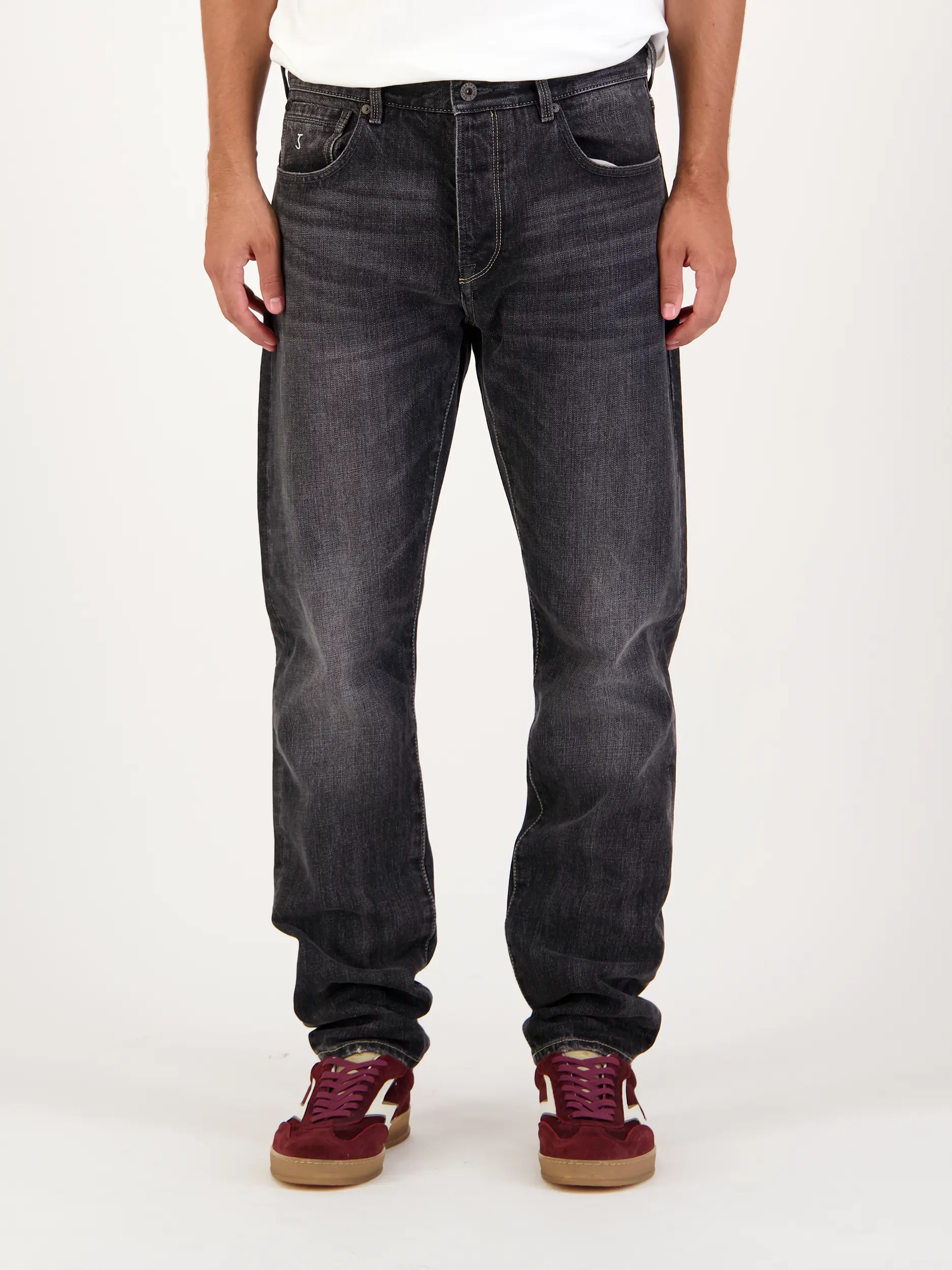 Mid Rise Straight Leg Jeans 'Stockton Straight' - Artikel Vorderseite getragen von einem Modell - Farbe: Grau