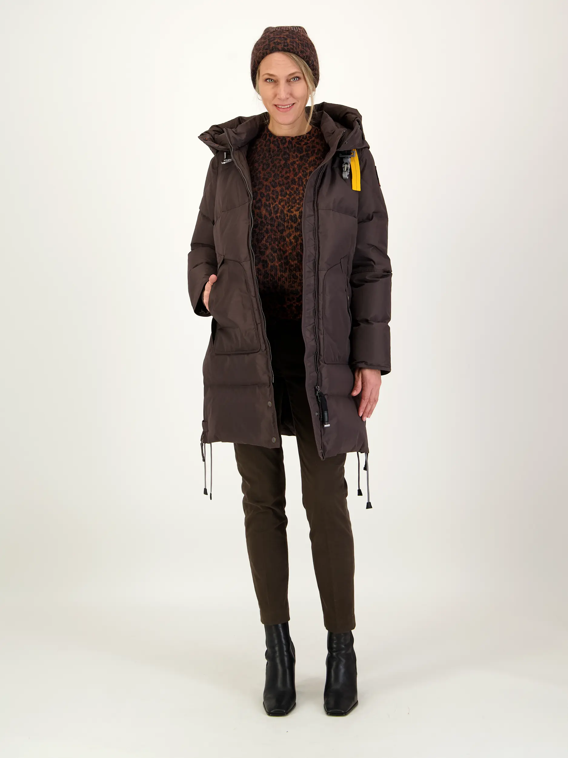 Pullover 'Kira' aus Woll-Mix langarm - Artikel Teil eines Outfits getragen von einem Modell